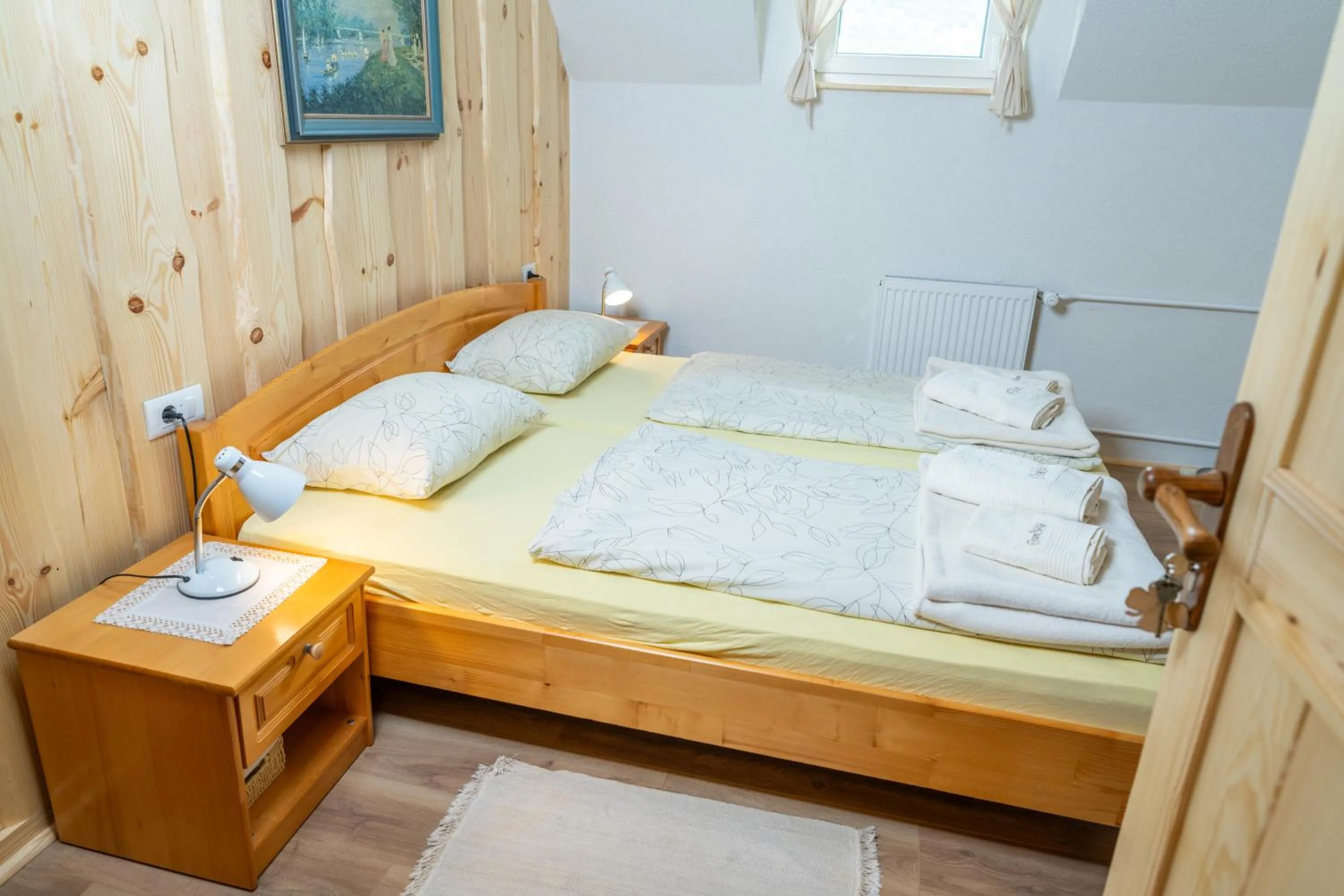 Bed in Pension Cerkovnik