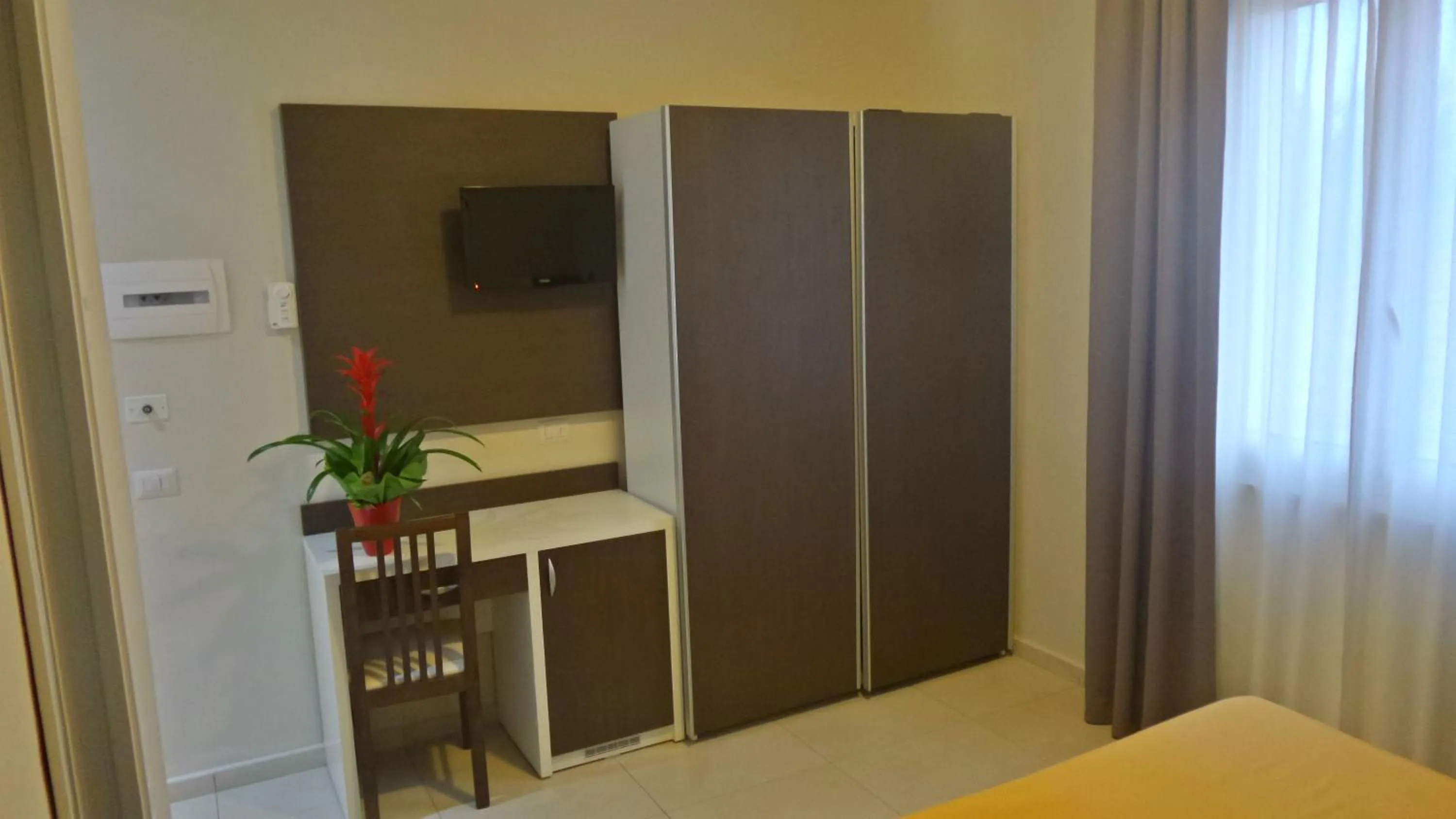 Bedroom, Bed in Hotel Bergamo