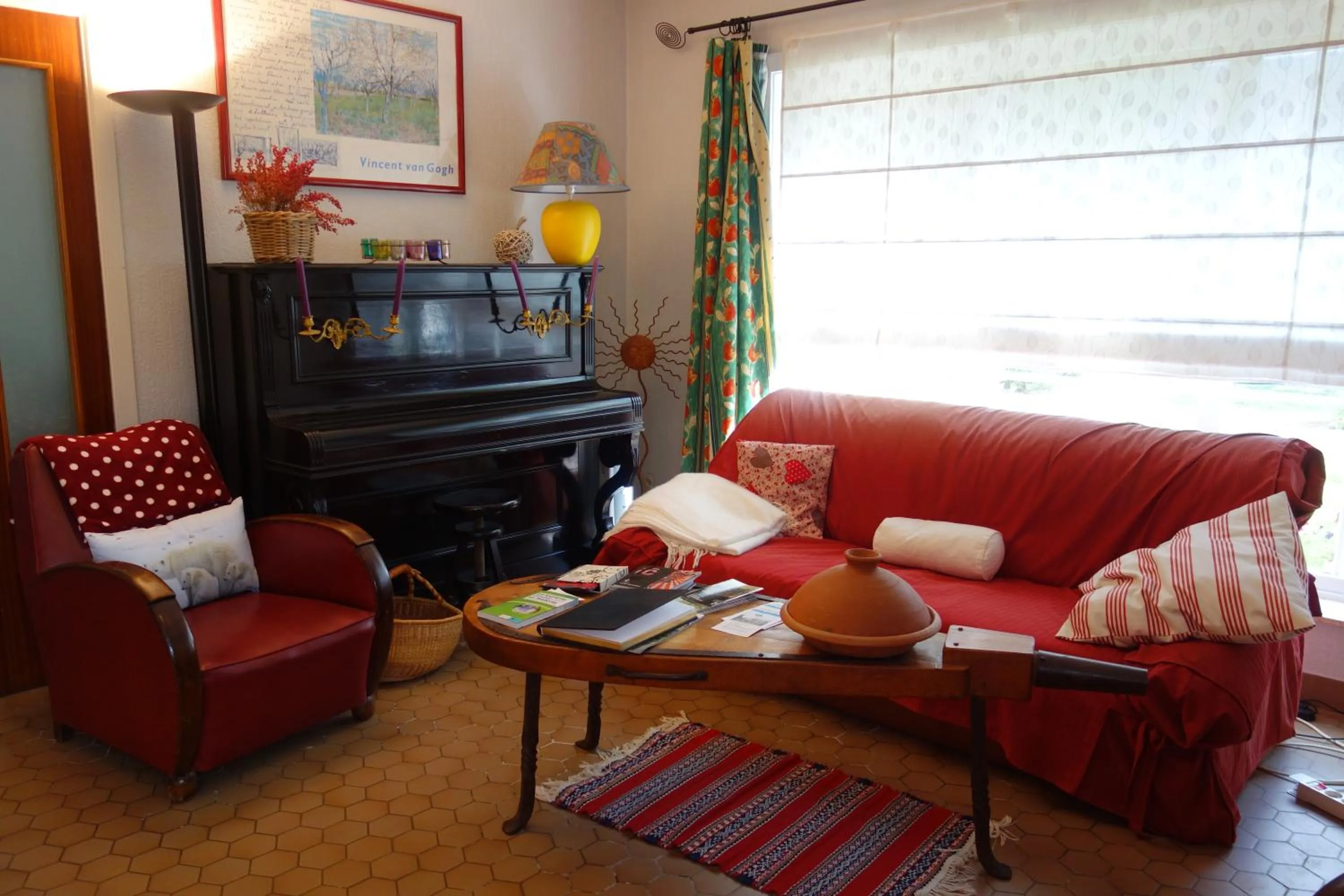 Communal lounge/ TV room in Au Fil des Rêves