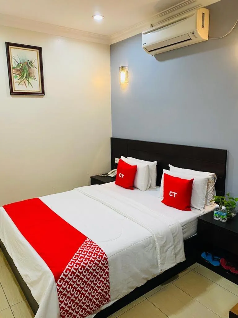 Bedroom, Bed in Ct Hotel