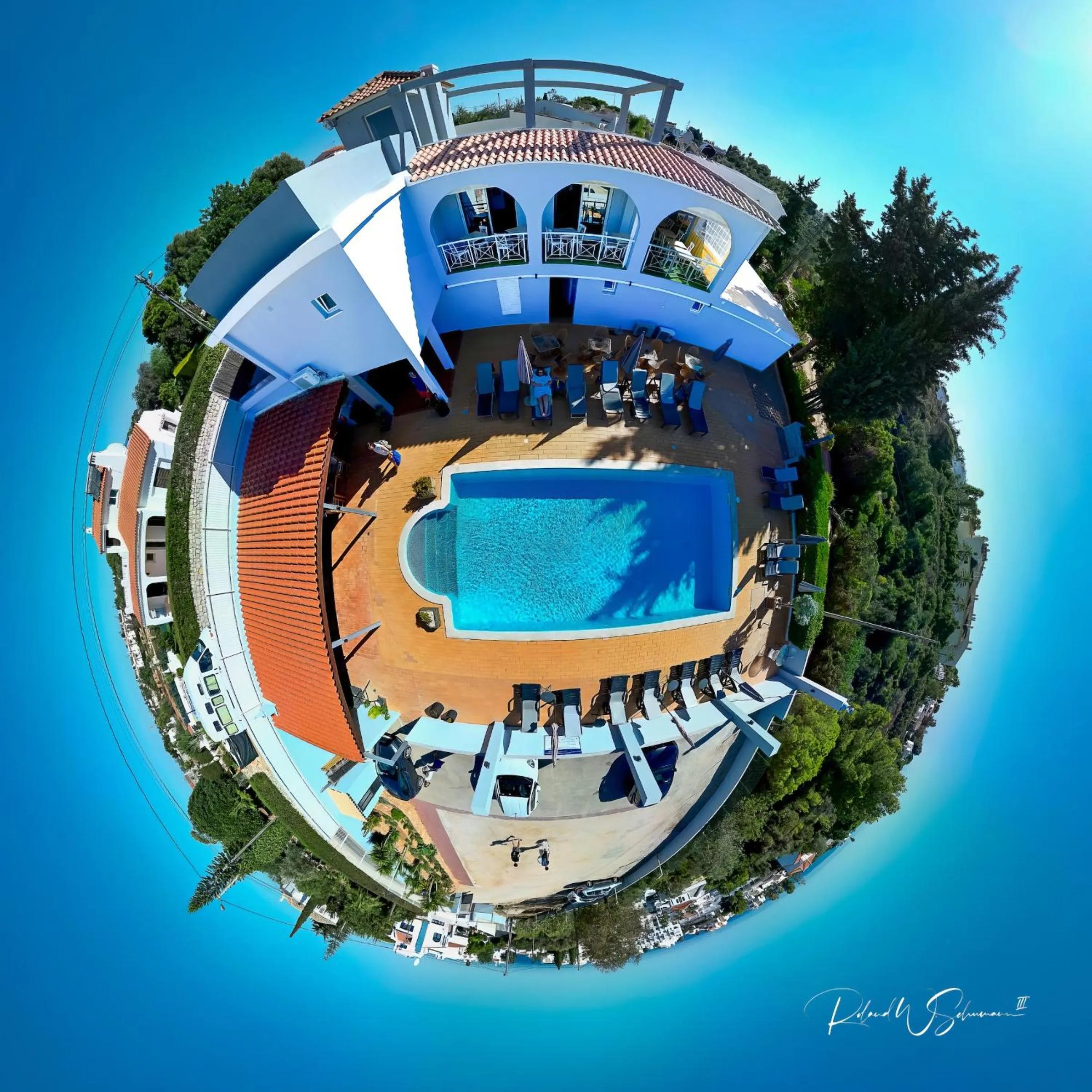 Property building in Villa Welwitshia