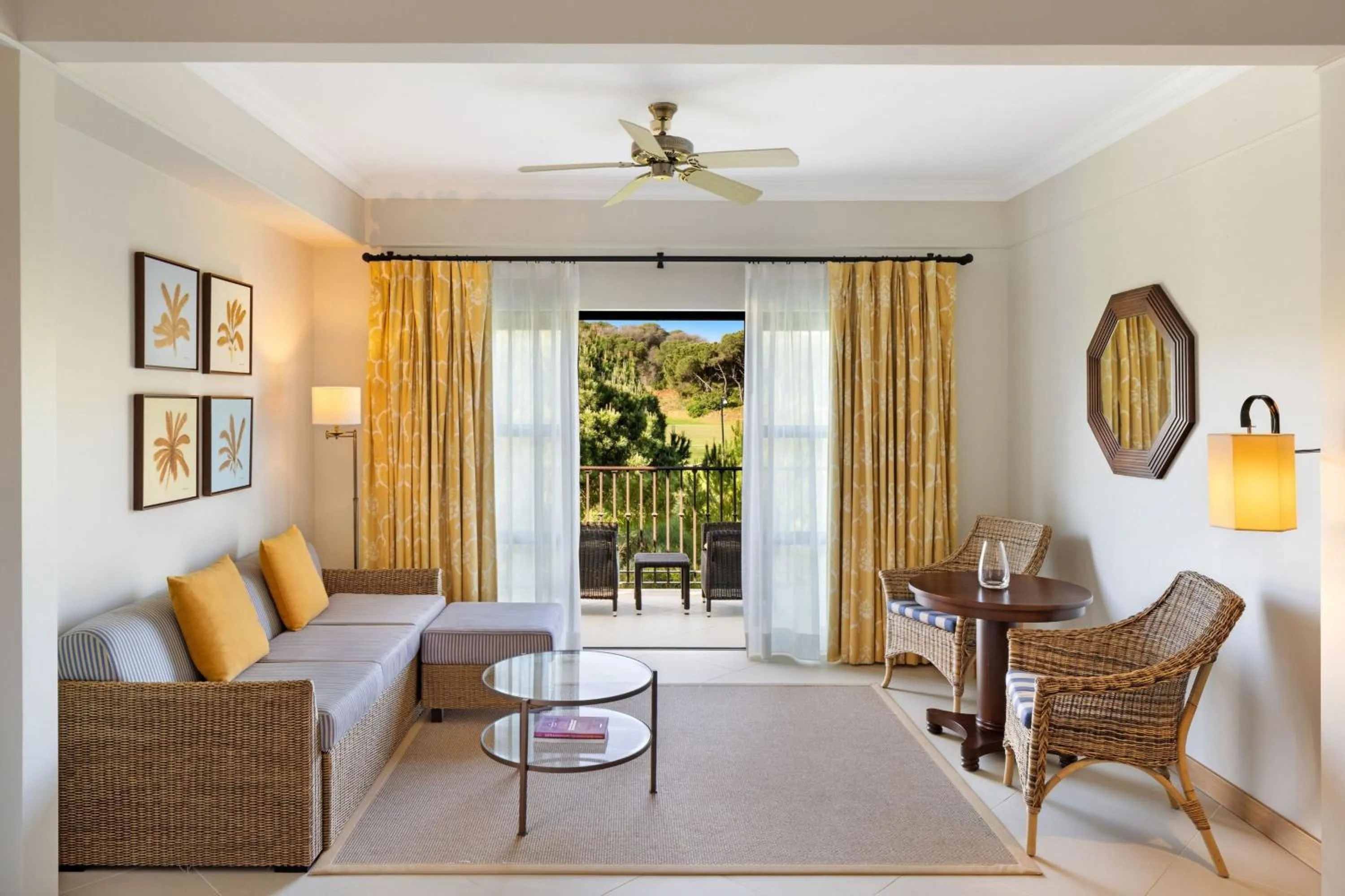 Living room in Pine Cliffs Residence, a Luxury Collection Resort, Algarve