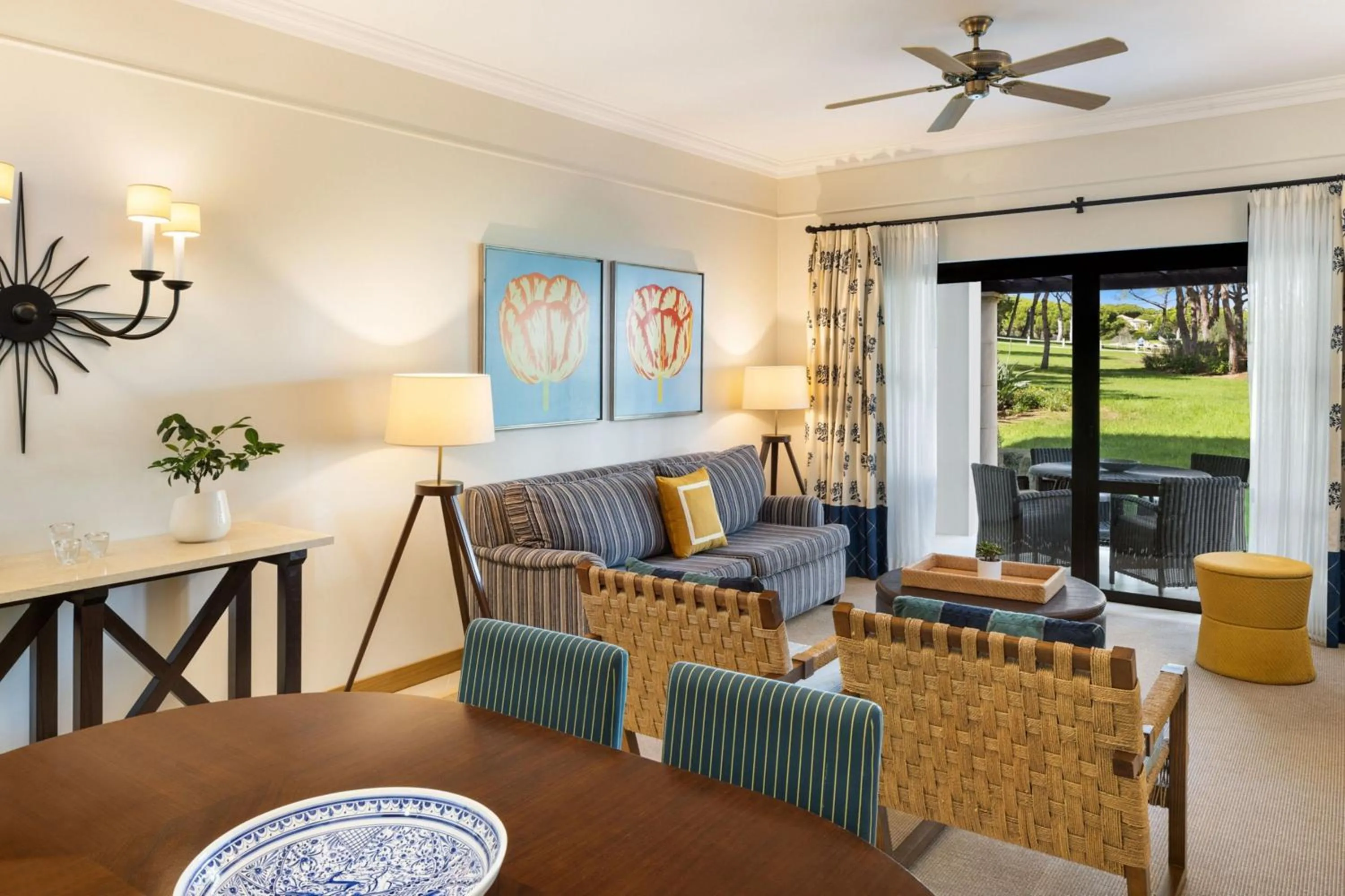 Living room in Pine Cliffs Residence, a Luxury Collection Resort, Algarve