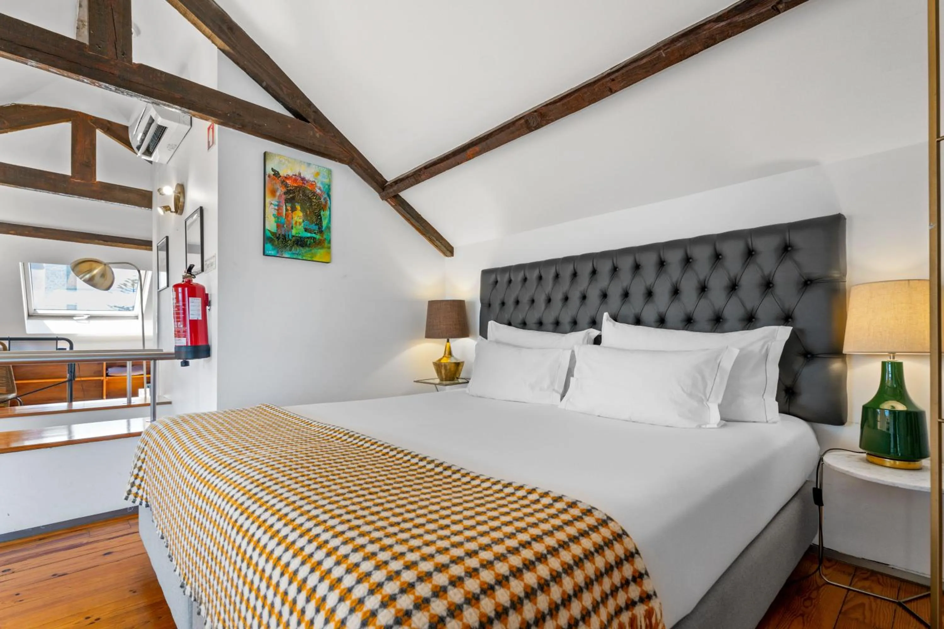 Bed in Quinta Colina by Shiadu