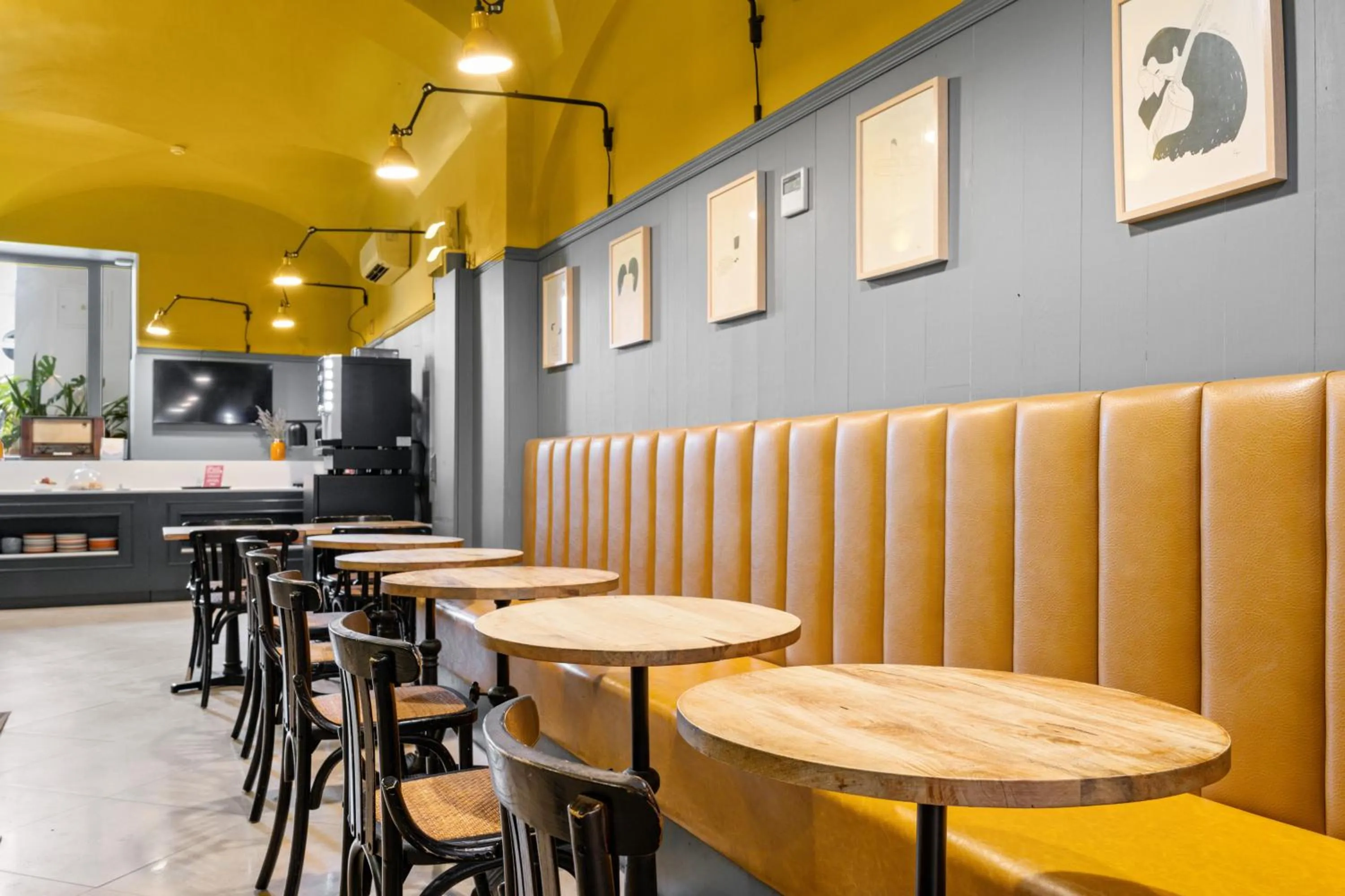 Seating area in Quinta Colina by Shiadu