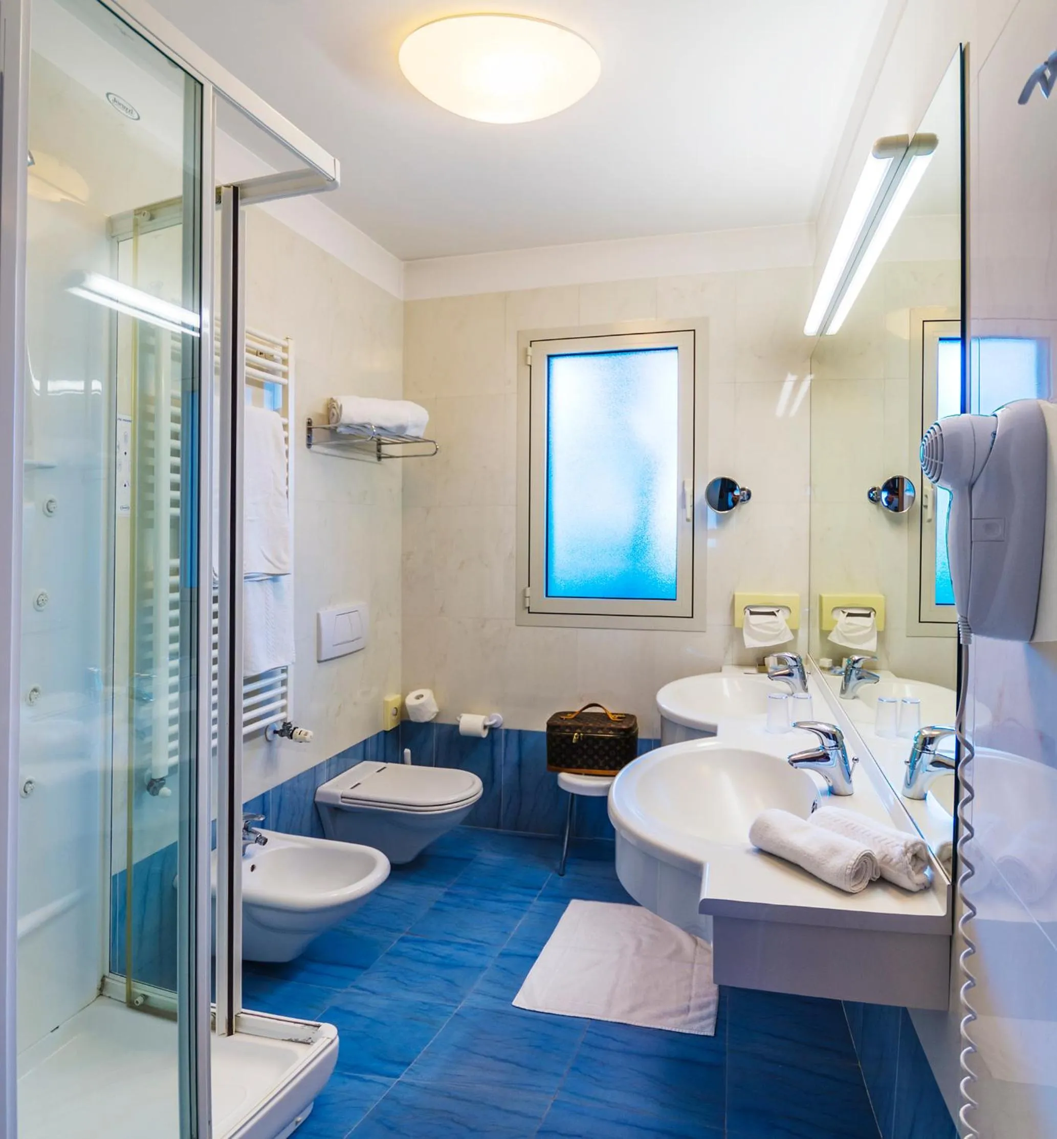 Bathroom in Hotel Panoramic