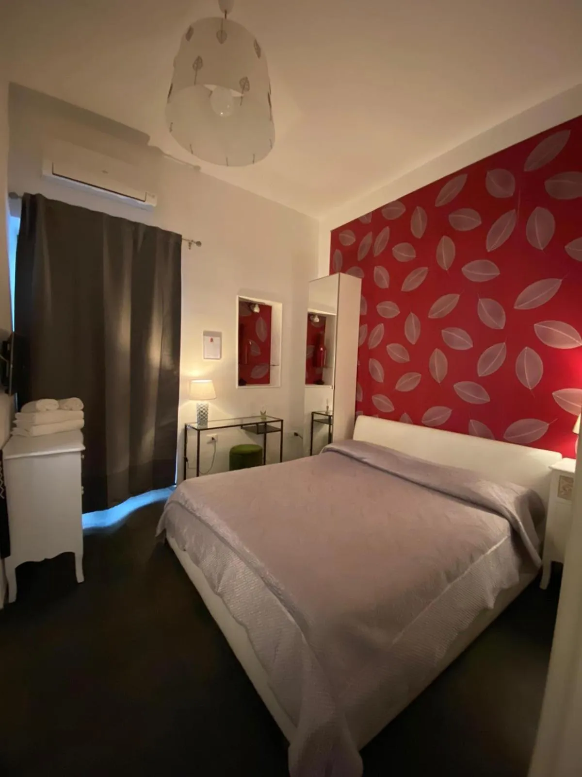 Bed in B&B Mini Hotel Incity-close train station and port-