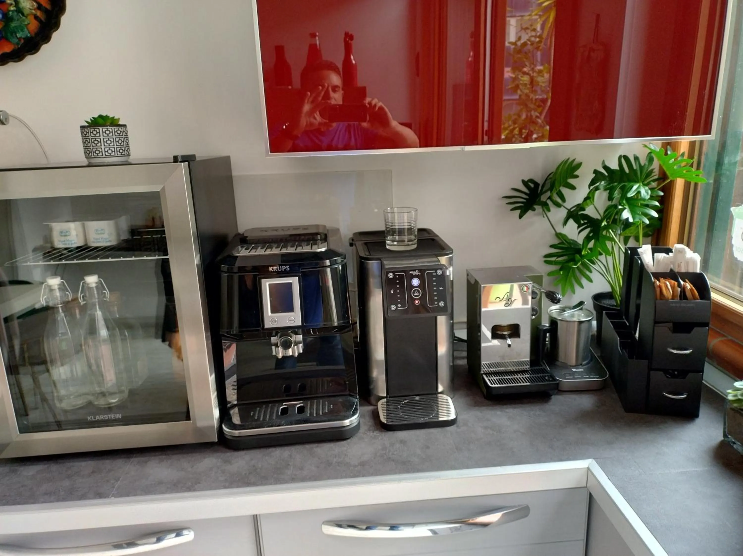 Coffee/tea facilities in B&B Mini Hotel Incity-close train station and port-