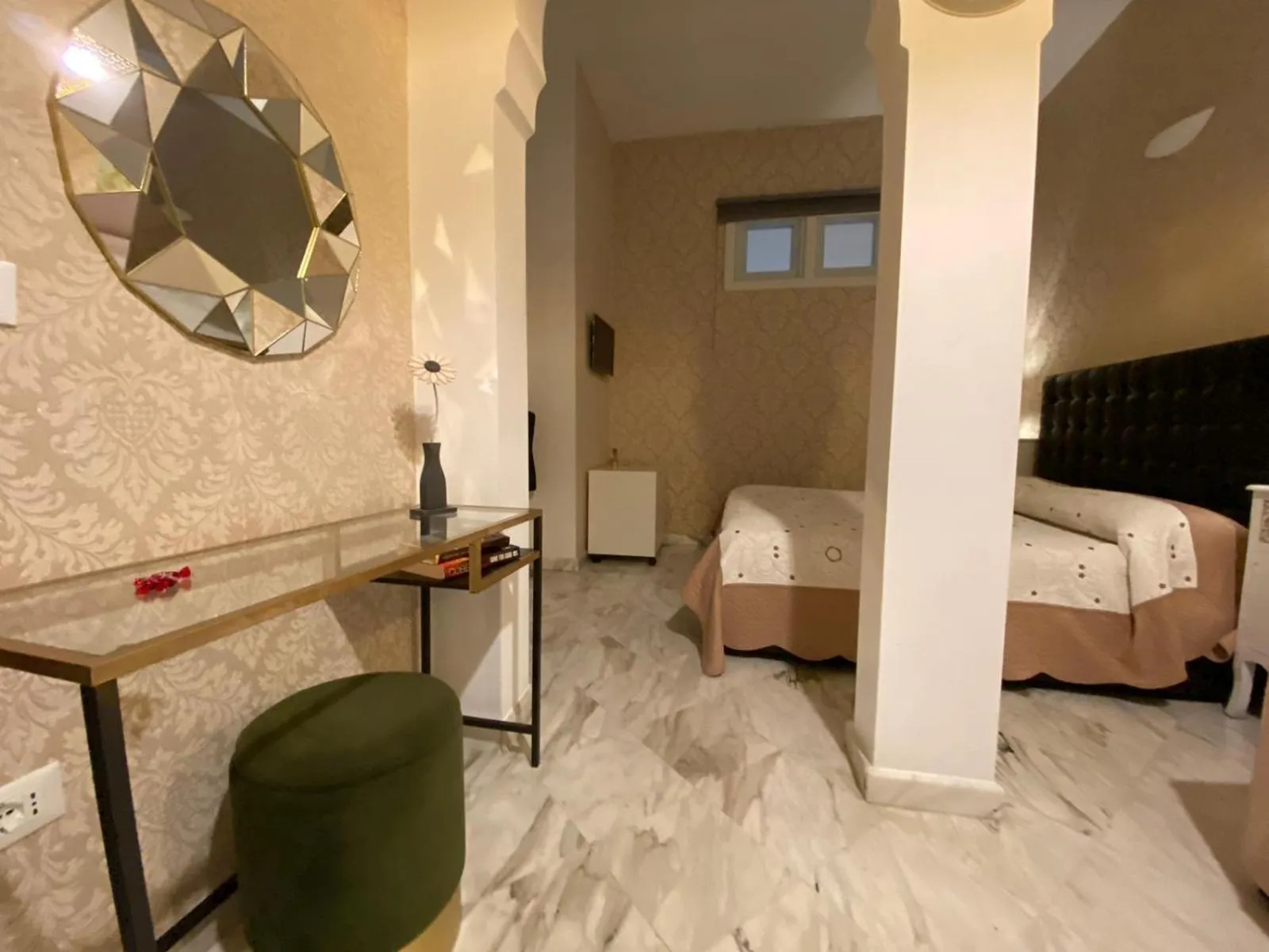 Decorative detail, Bed in B&B Mini Hotel Incity-close train station and port-