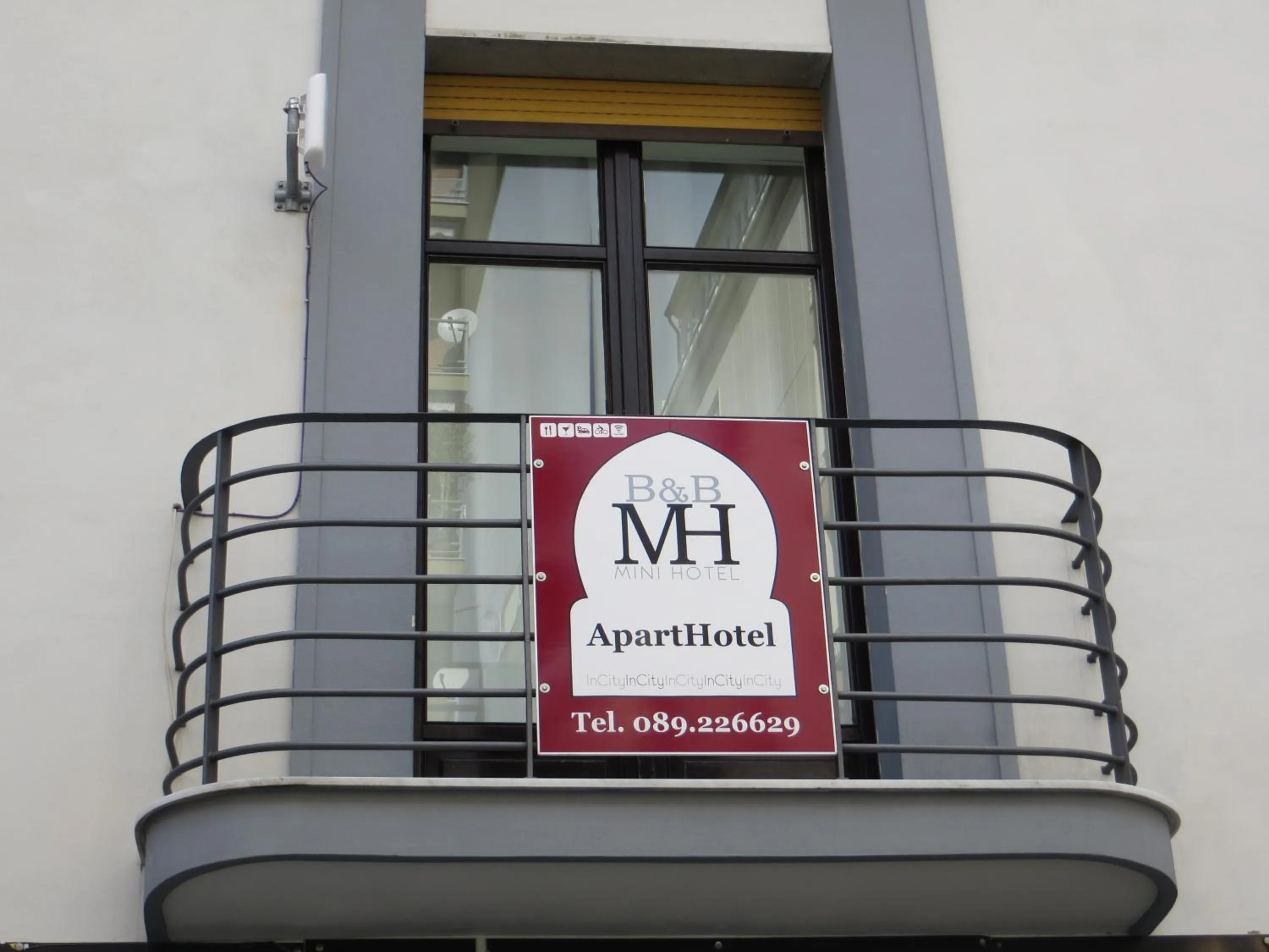 Bed in B&B Mini Hotel Incity-close train station and port-