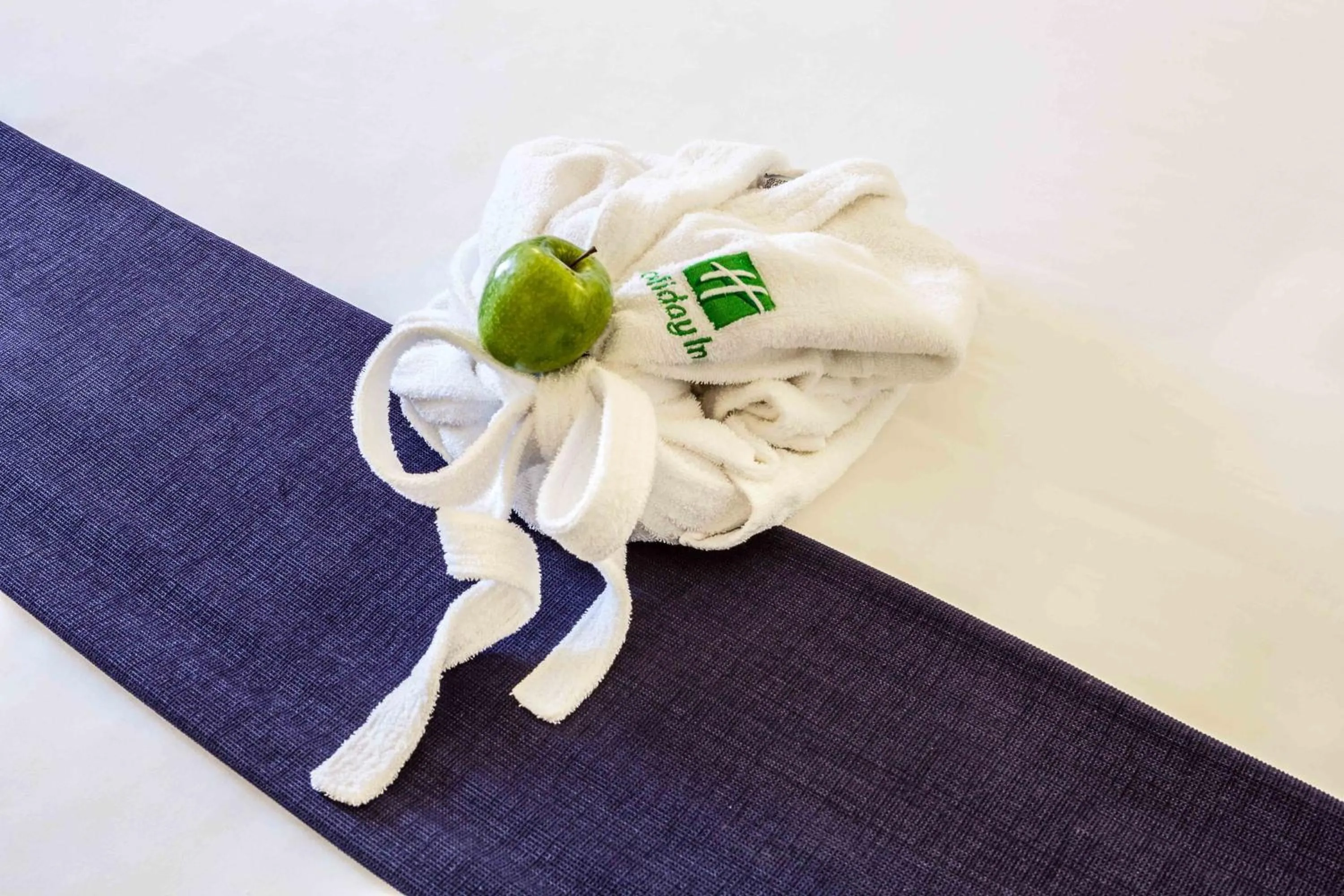 Photo of the whole room in Holiday Inn Lisbon by IHG