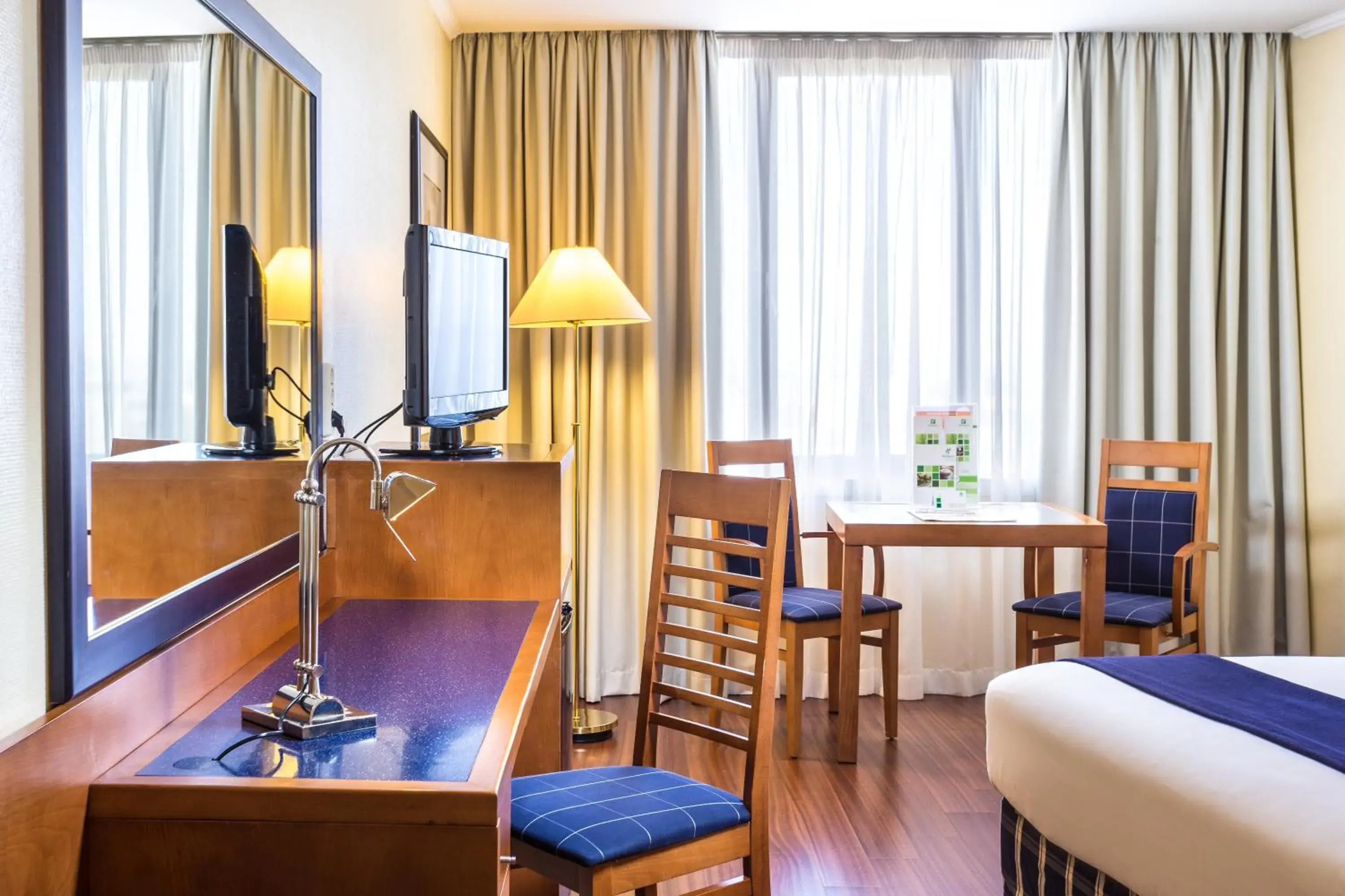 Standard Room in Holiday Inn Lisbon by IHG Standard Room in Holiday Inn Lisbon by IHG