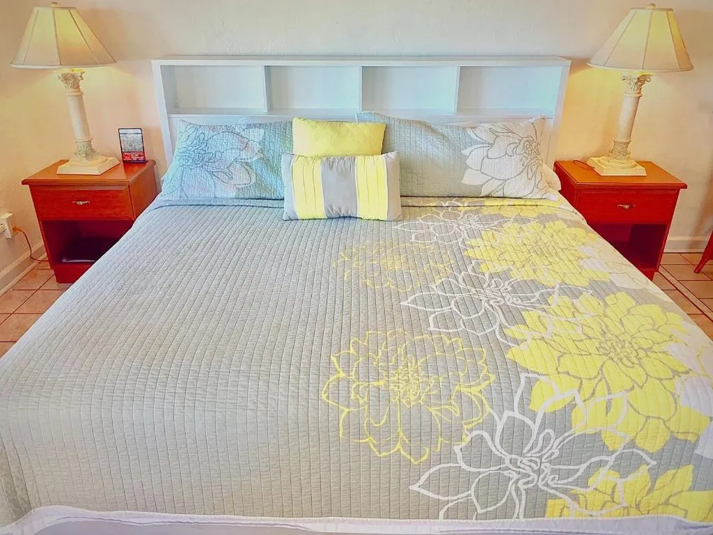 Bed in Ebb Tide Resort