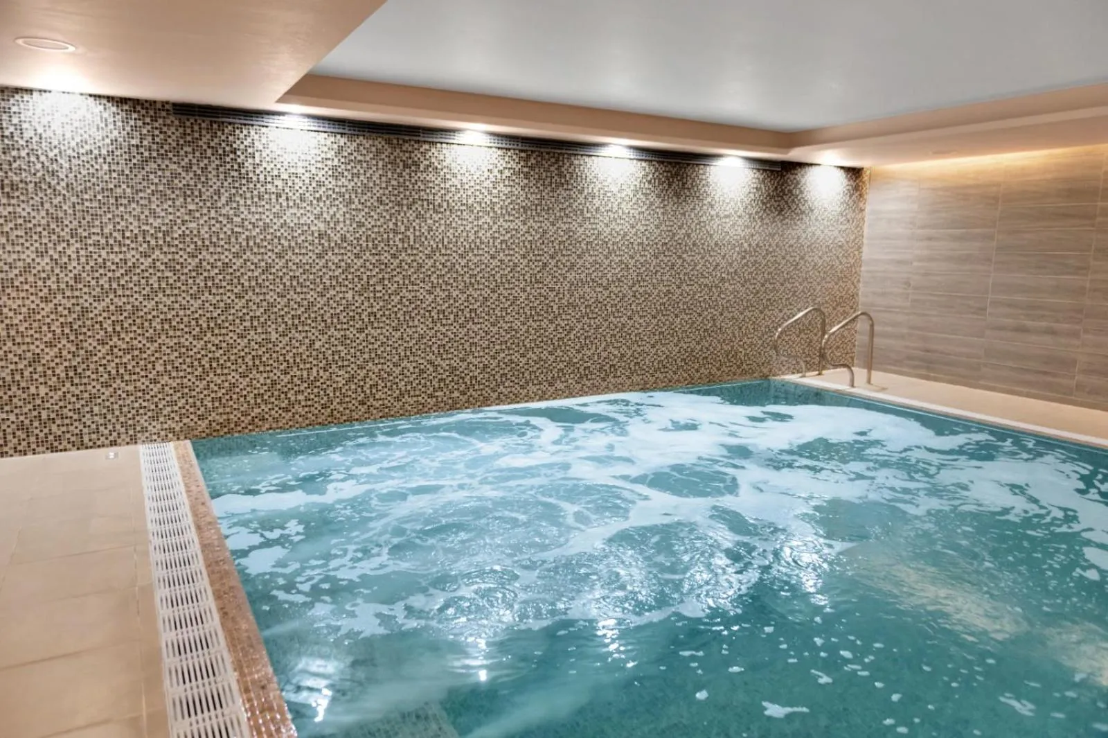 Swimming pool in Hotel Do Caracol