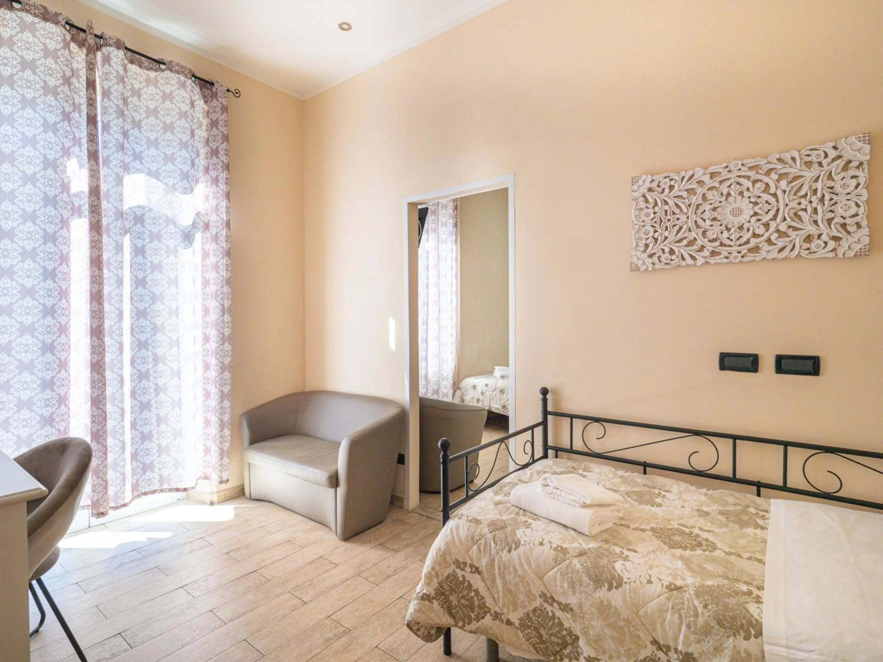 Bed in Affittacamere Lunamar