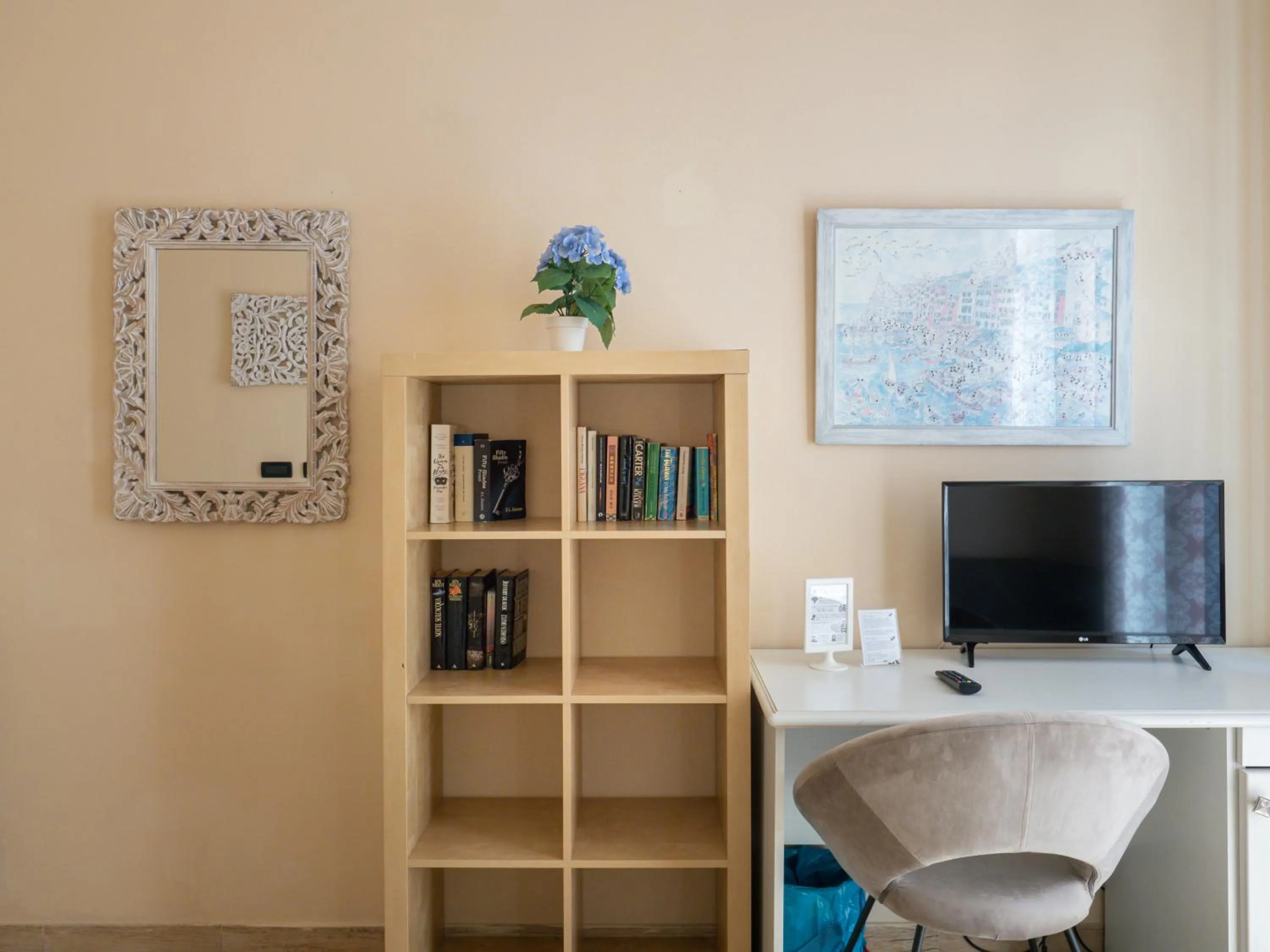 TV and multimedia in Affittacamere Lunamar