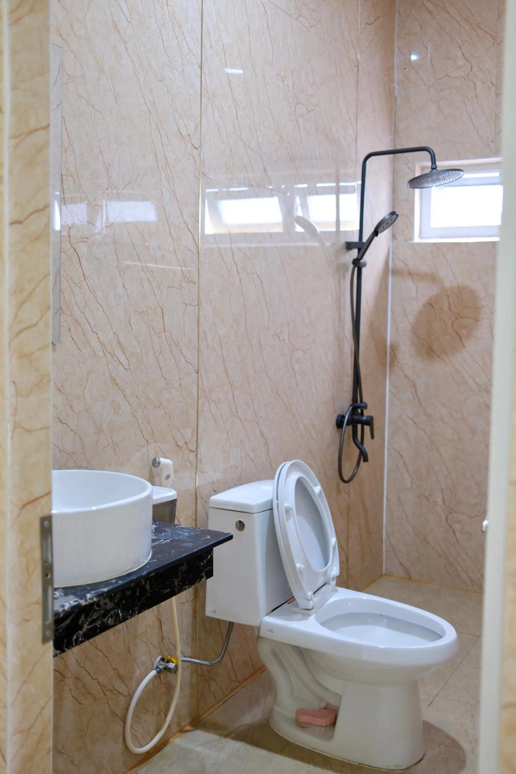Bathroom in Kim Ngân Hotel Buôn Ma Thuột