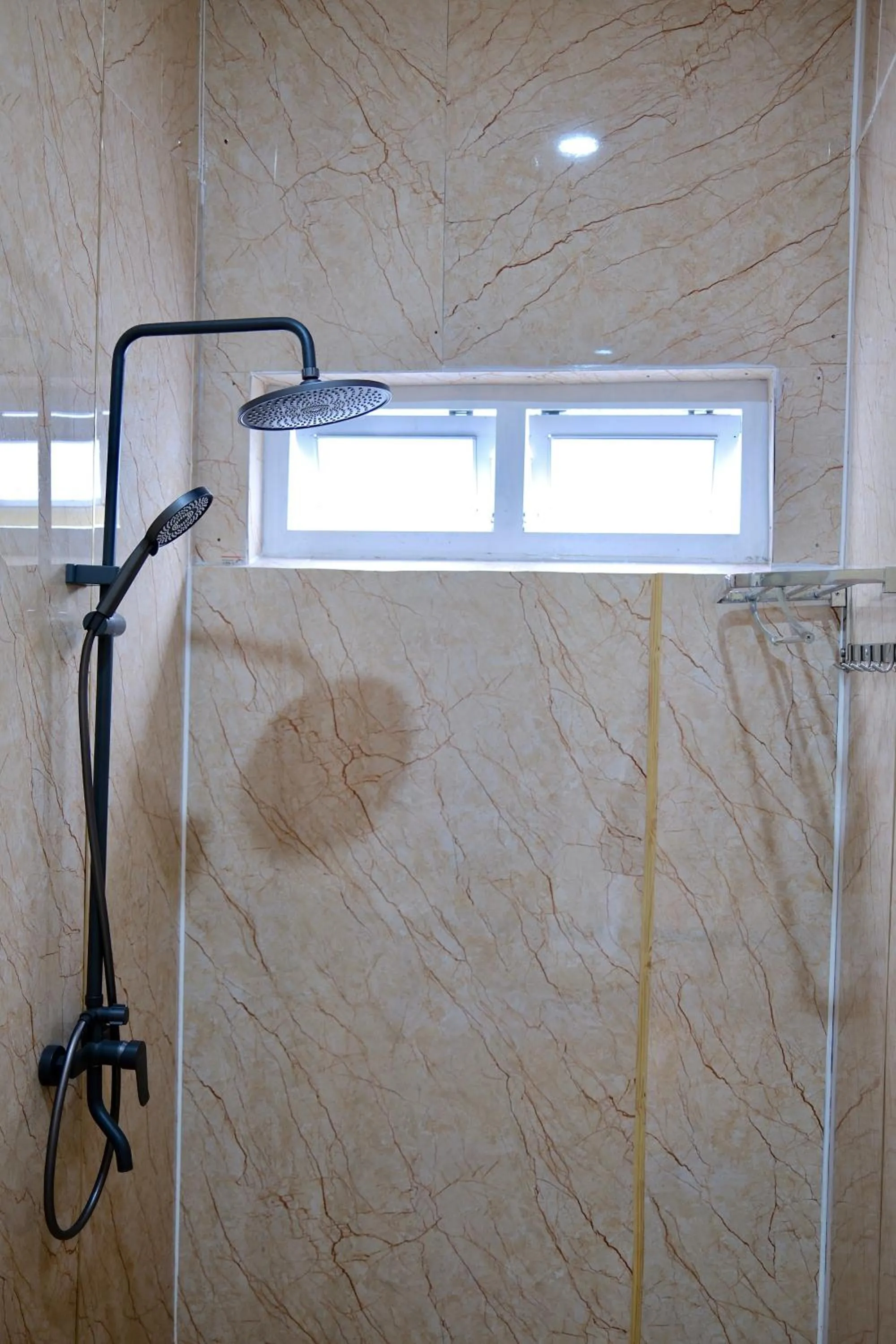 Bathroom in Kim Ngân Hotel Buôn Ma Thuột