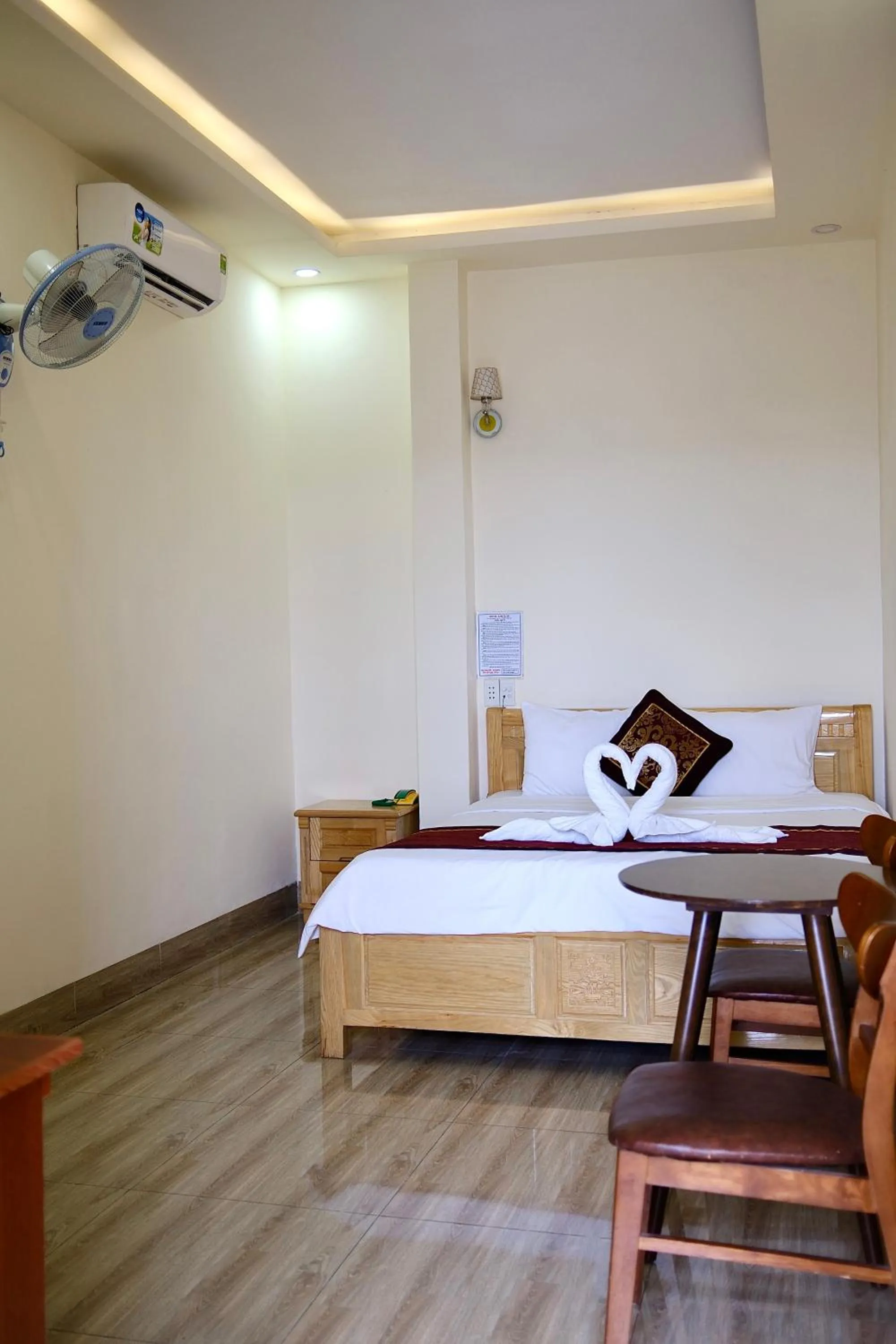 Bed in Kim Ngân Hotel Buôn Ma Thuột