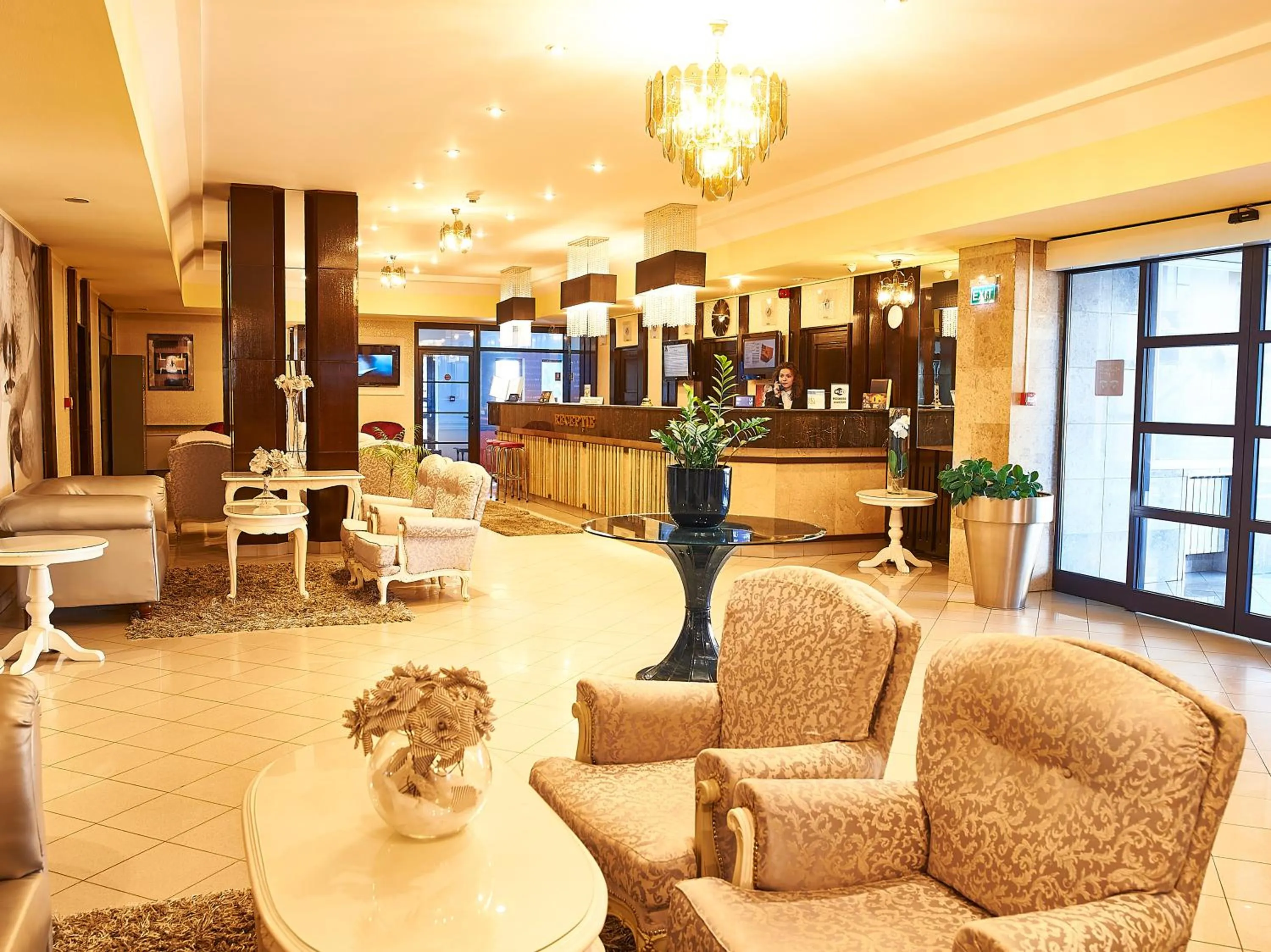 Lobby or reception in Continental Forum Tirgu Mures