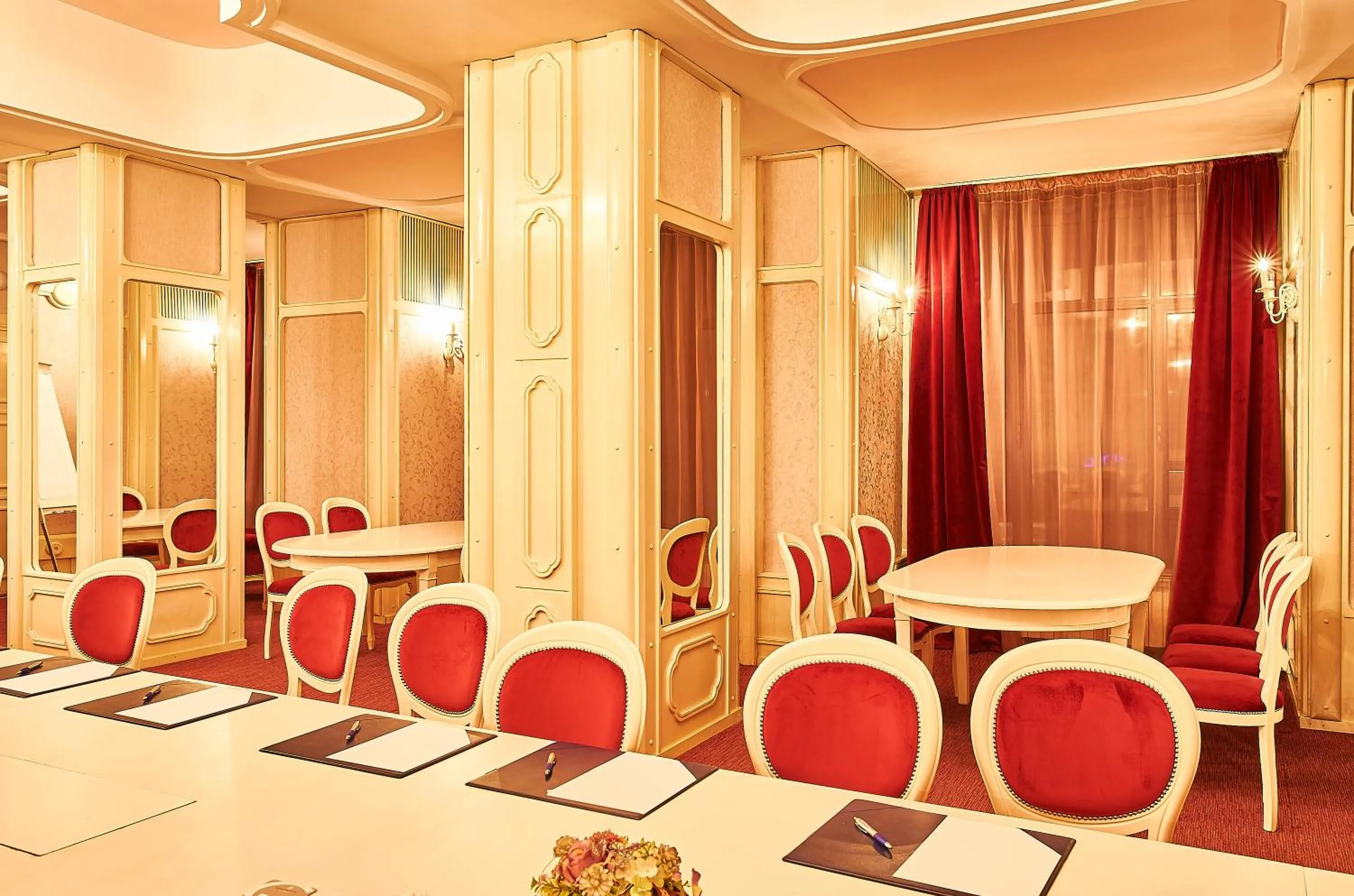 Meeting/conference room in Continental Forum Tirgu Mures