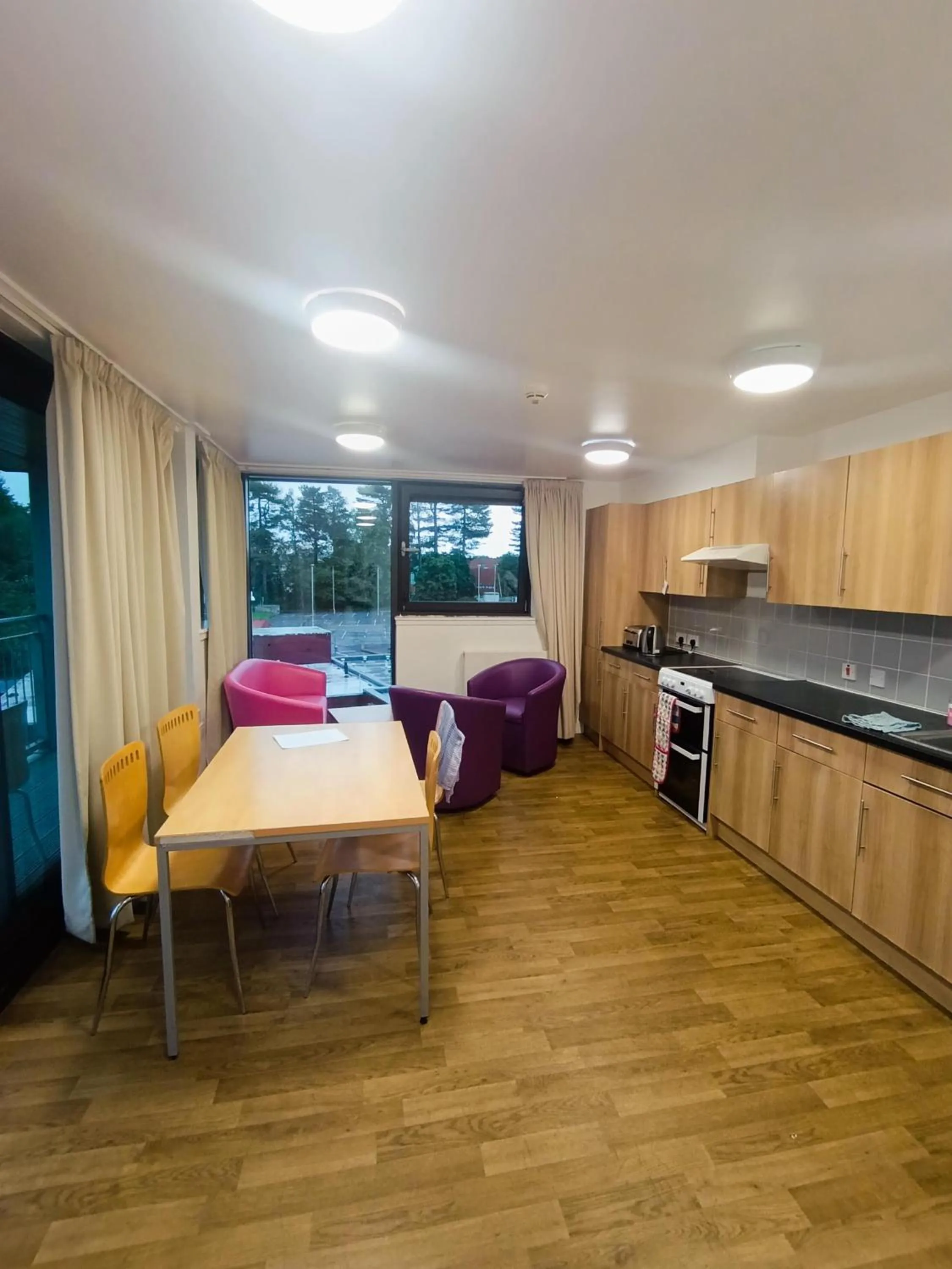 Communal kitchen in Perth Youth Hostel and Apartments