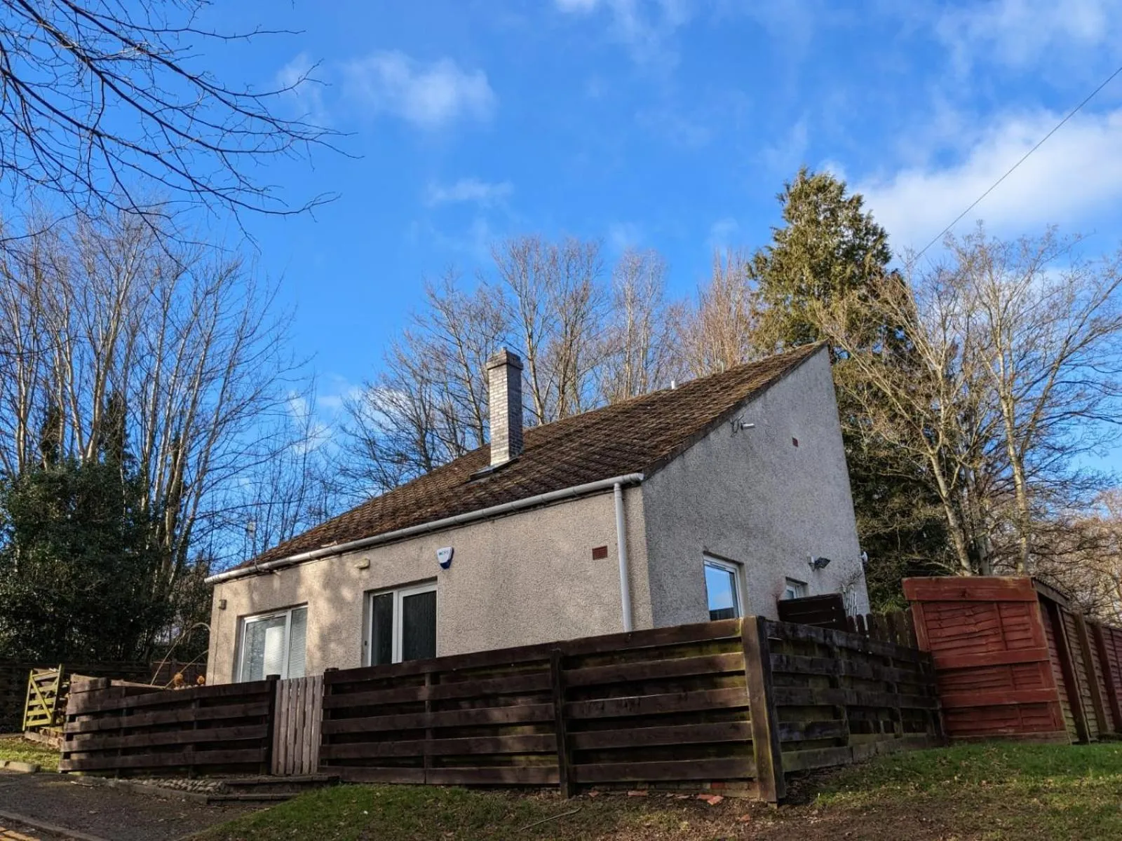 Three-Bedroom Bungalow in Perth Youth Hostel and Apartments