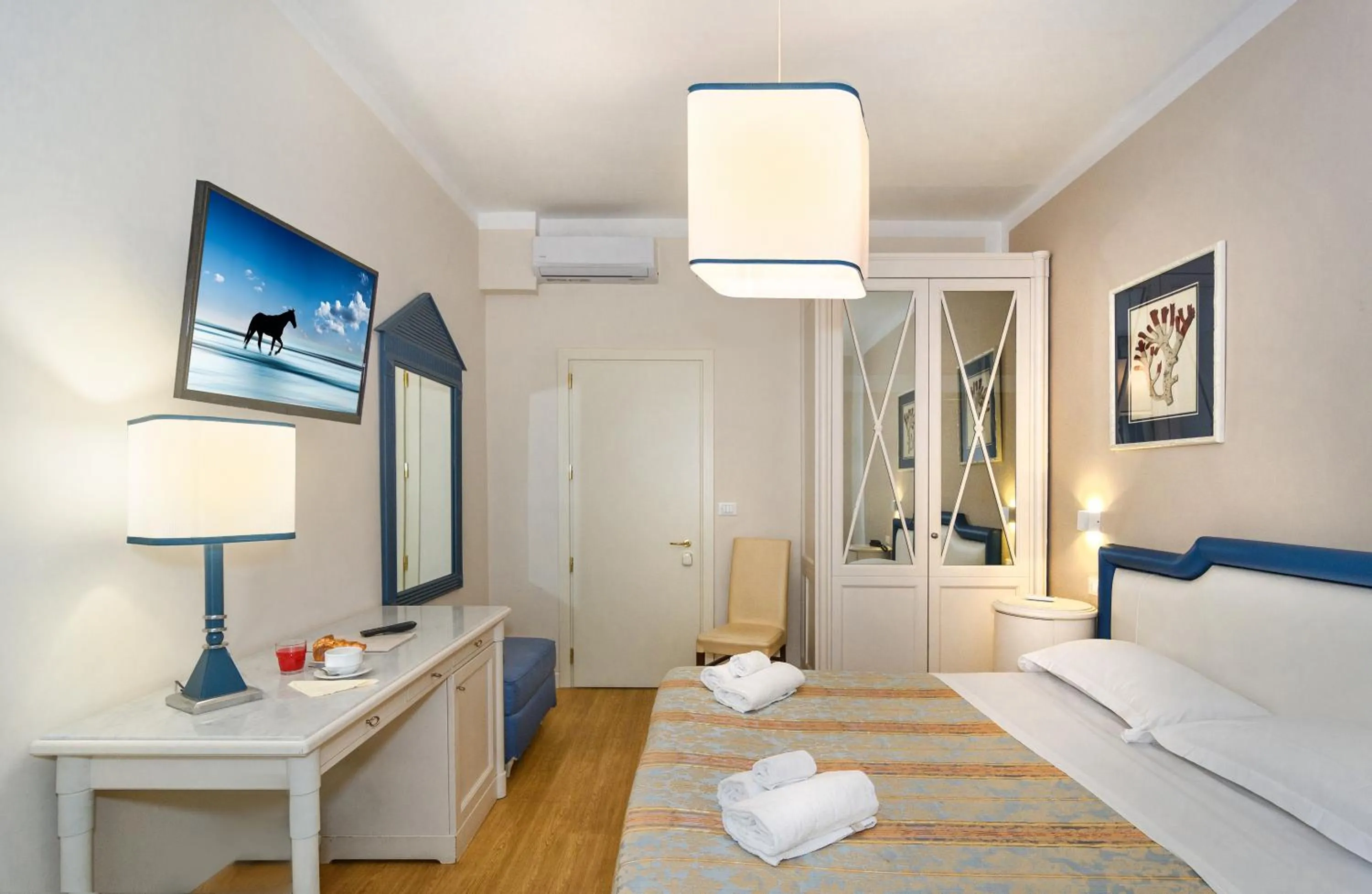 Photo of the whole room, Bed in Hotel La Pace