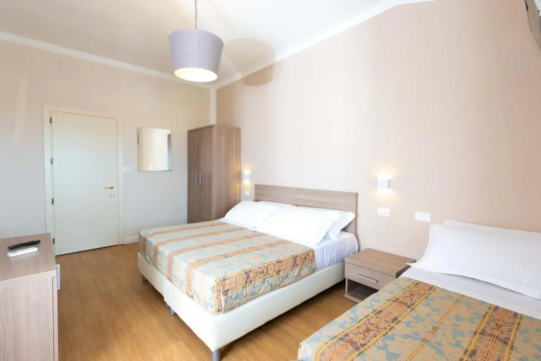 Triple Room in Hotel La Pace Triple Room in Hotel La Pace