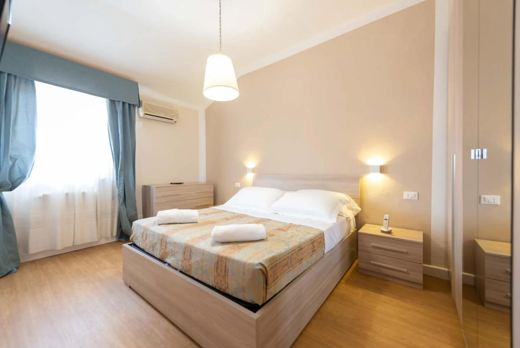 Bedroom, Bed in Hotel La Pace