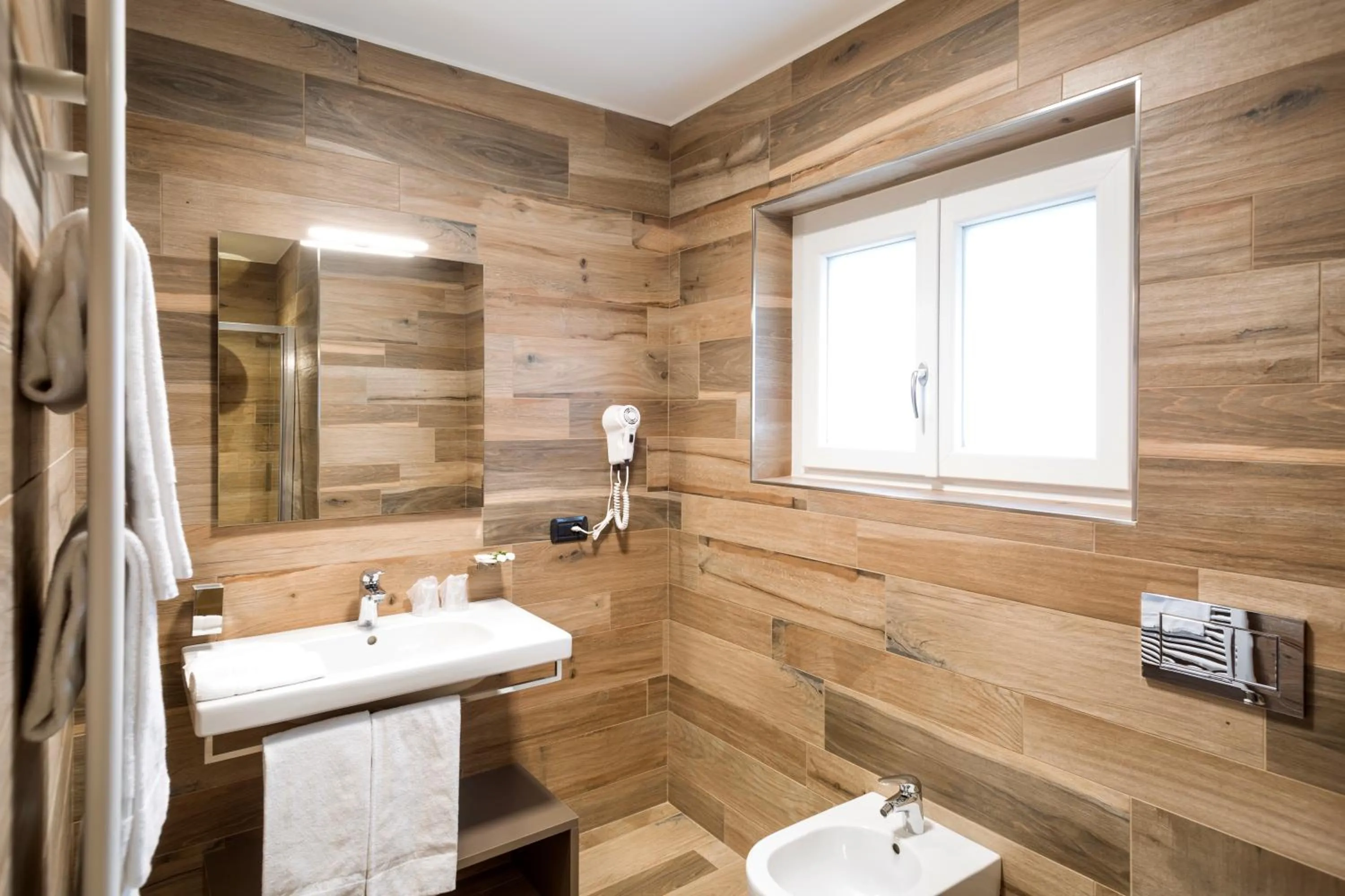 Bathroom in Hotel Baia di Paré