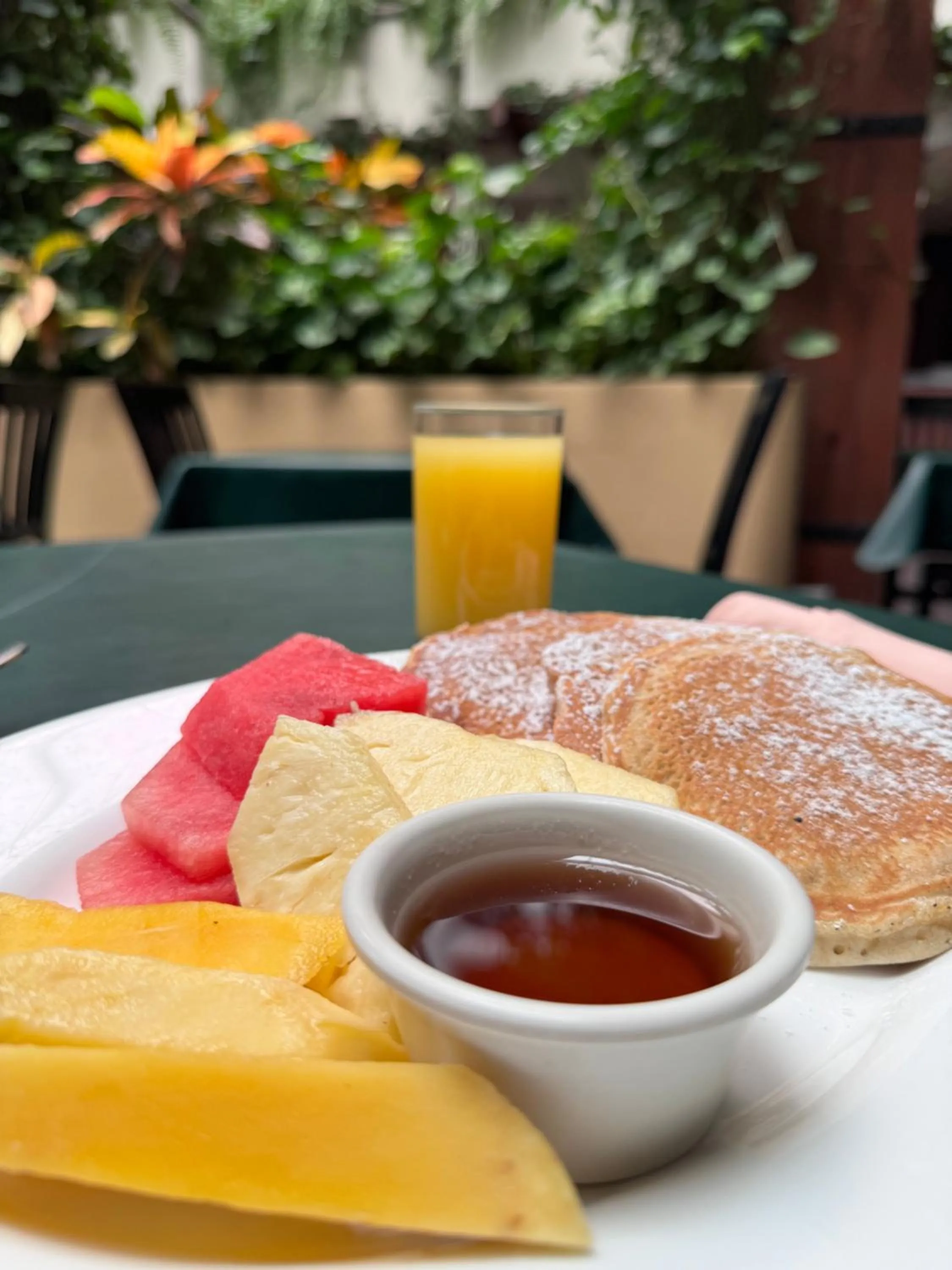 Breakfast in Balmoral Hotel San José CR, Historic District