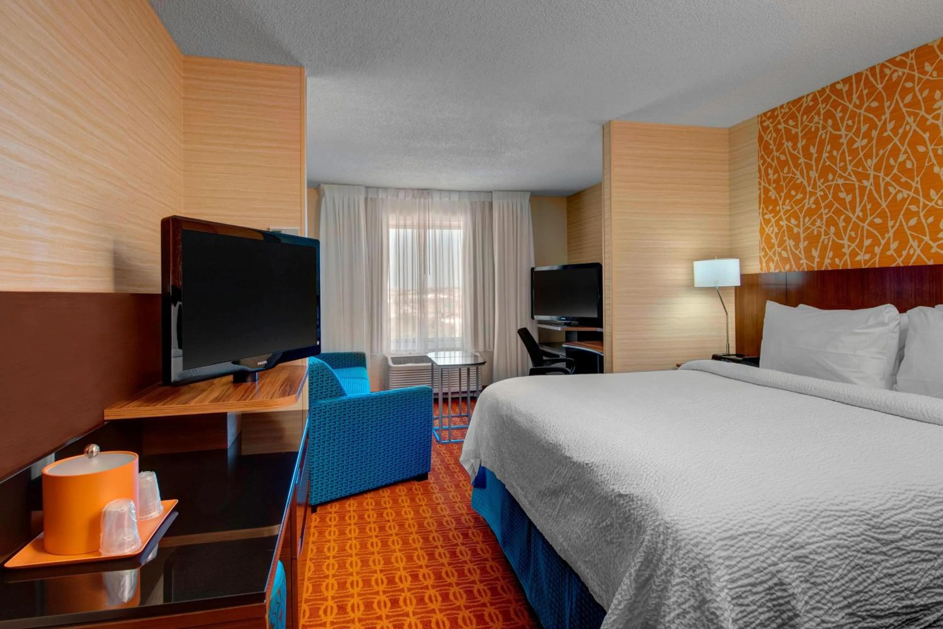 Photo of the whole room, Bed in Fairfield Inn & Suites by Marriott Fort Worth I-30 West Near NAS JRB