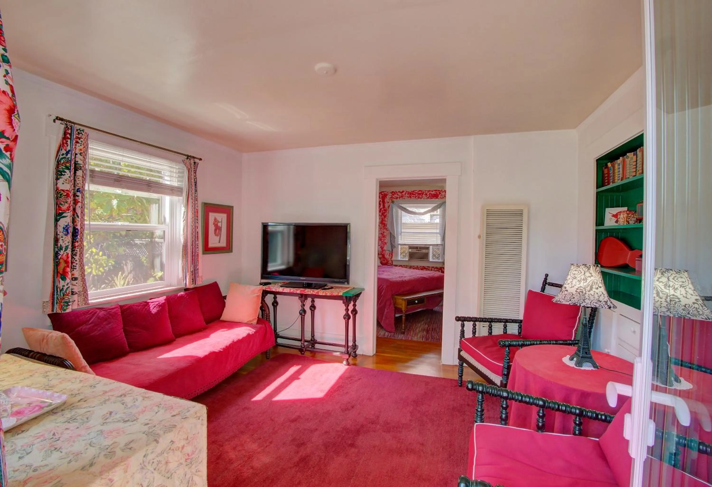 Living room in Secret Garden Inn & Cottages