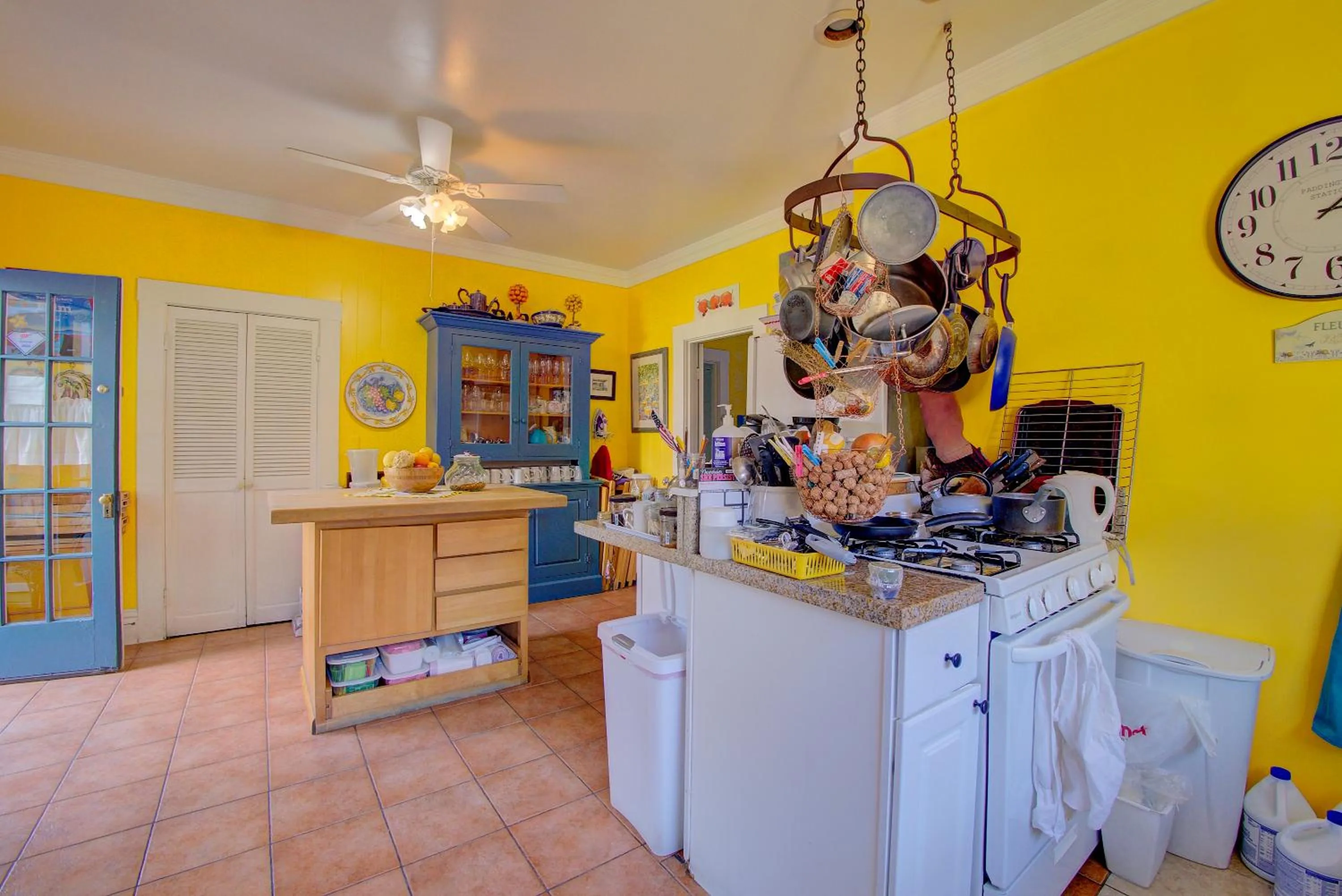 kitchen in Secret Garden Inn & Cottages