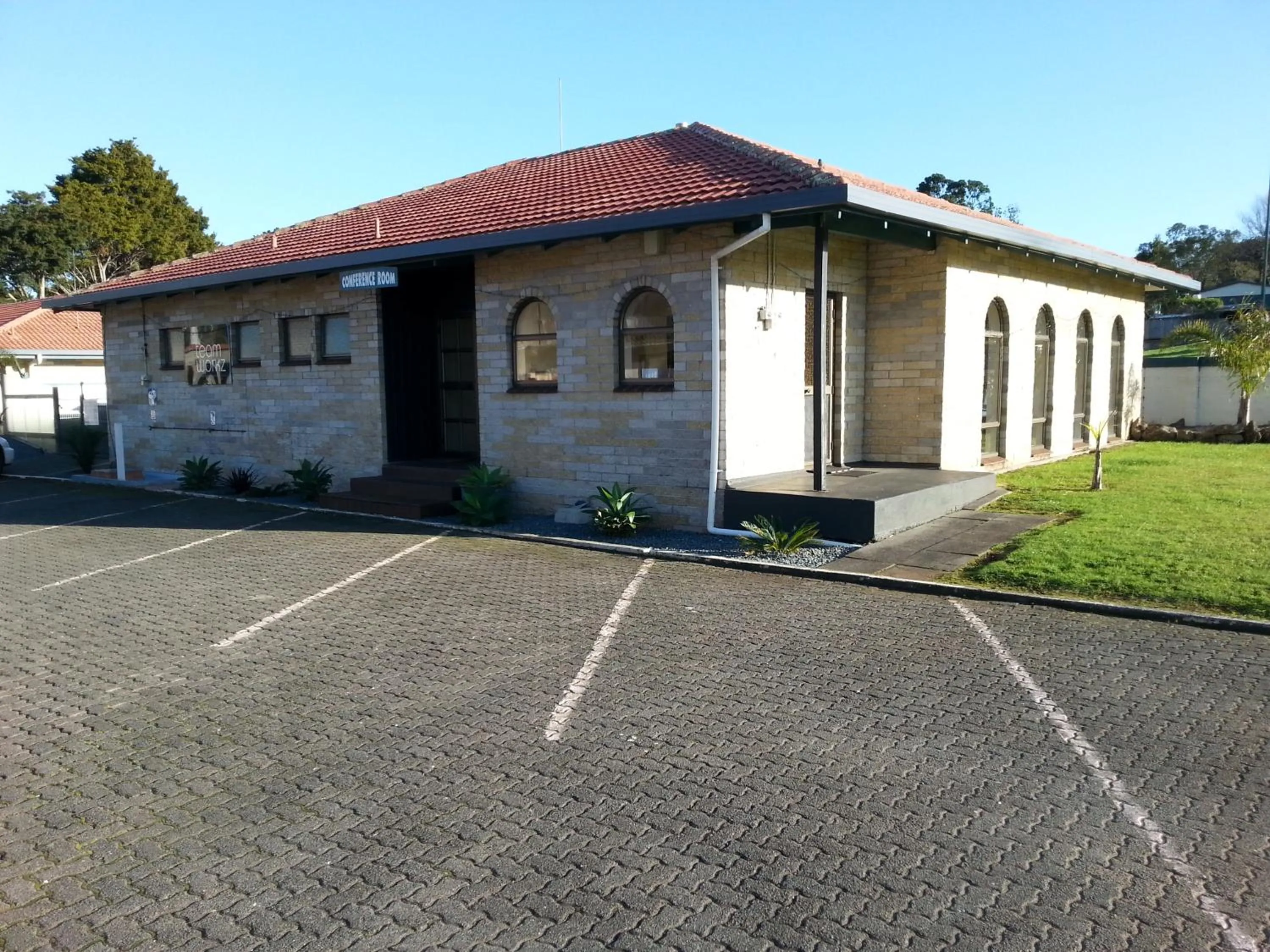 Property building in Motel Sierra