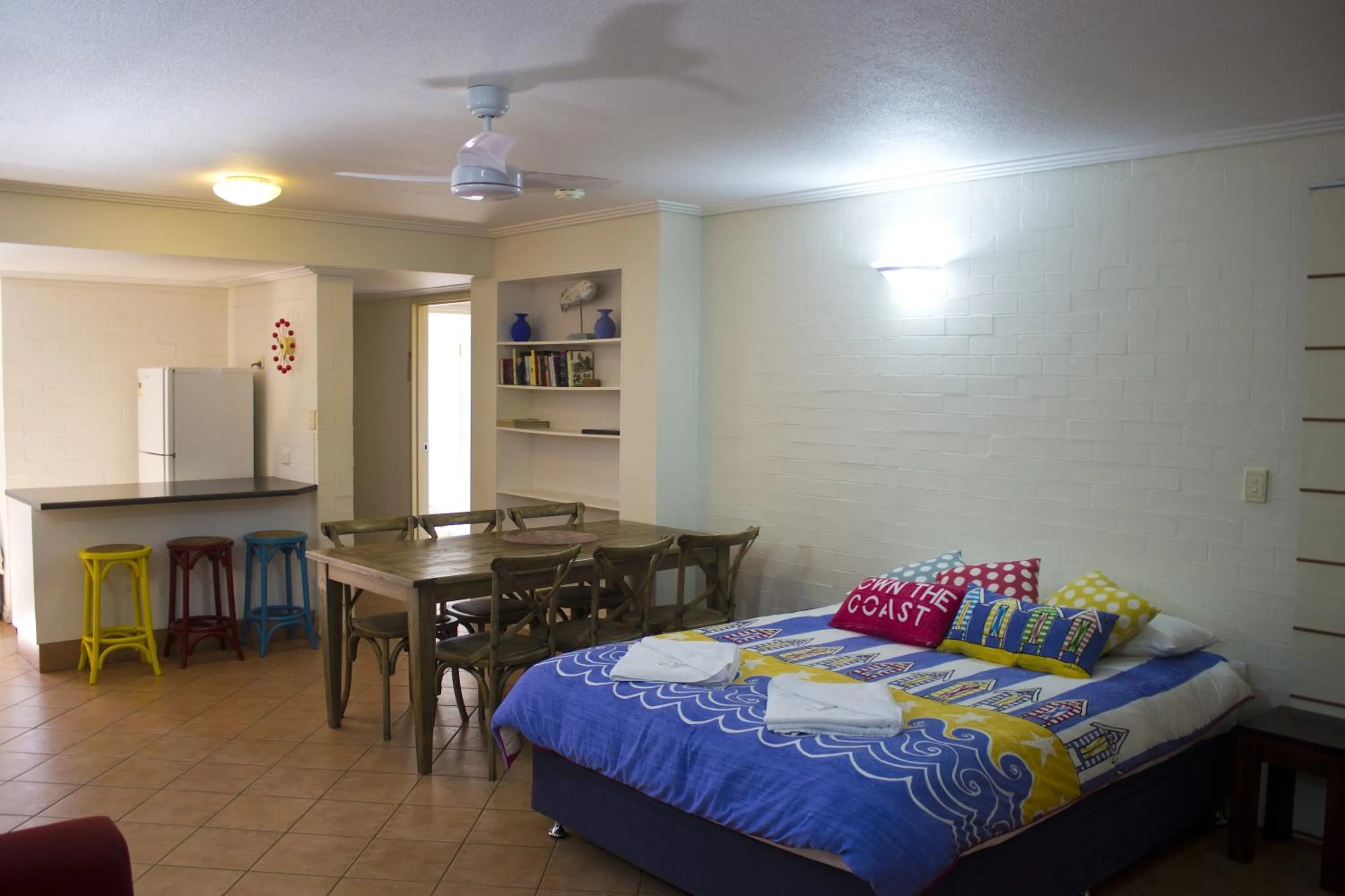 Photo of the whole room, Bed in Bargara Shoreline Apartments