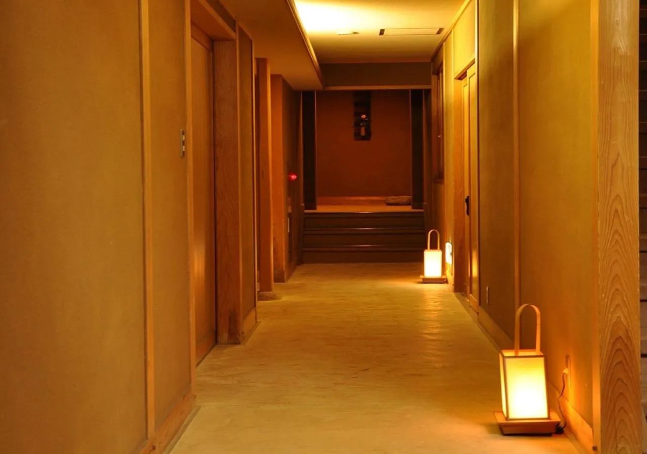 Yufuin Onsen Hinoharu Ryokan