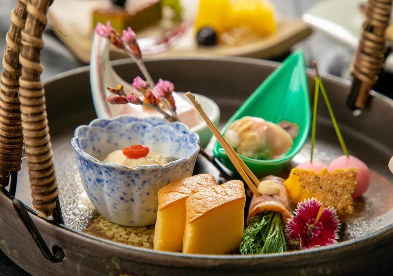 Yufuin Onsen Hinoharu Ryokan