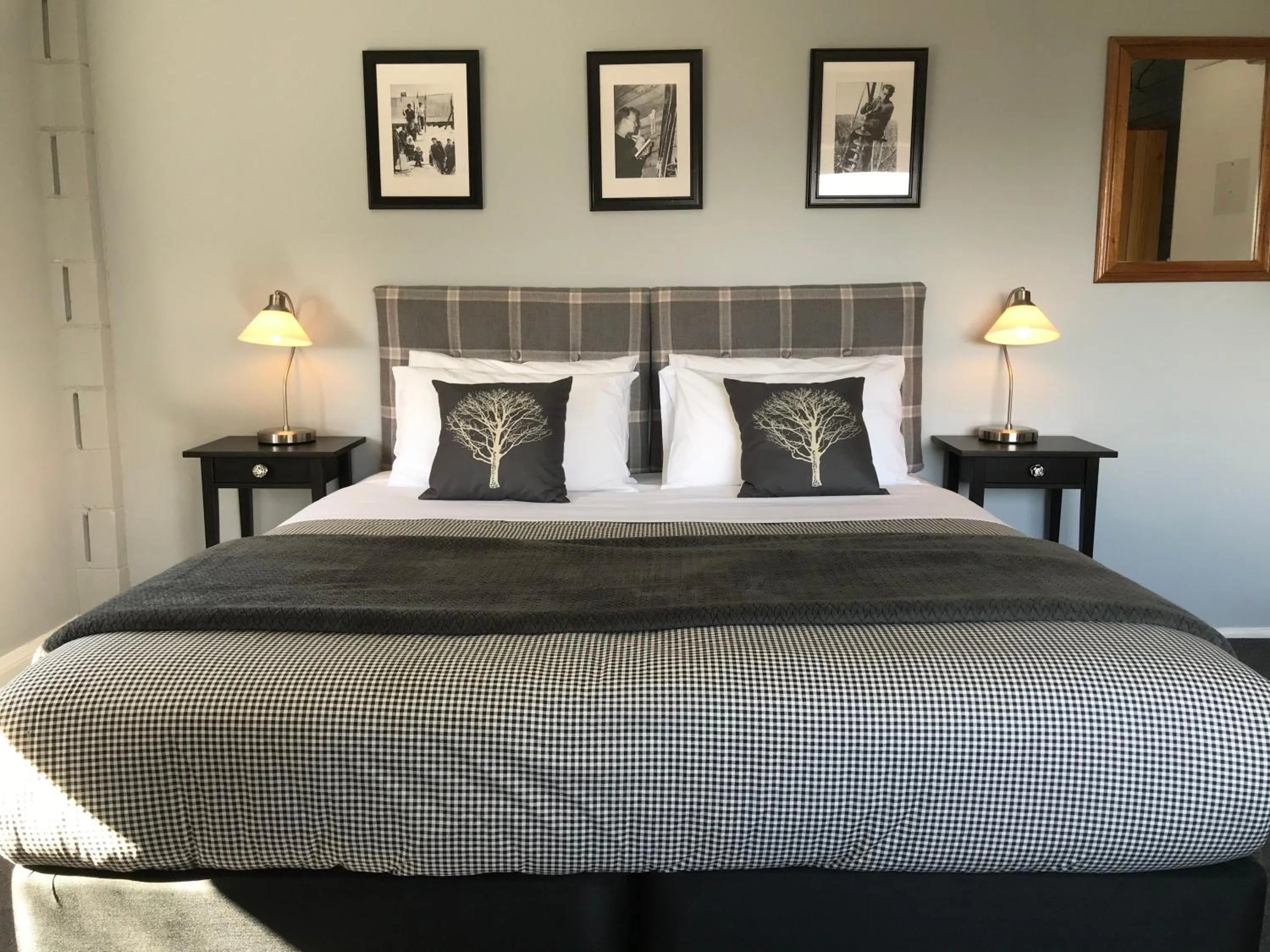 Bedroom, Bed in Troldhaugen Lodge - Adults Only