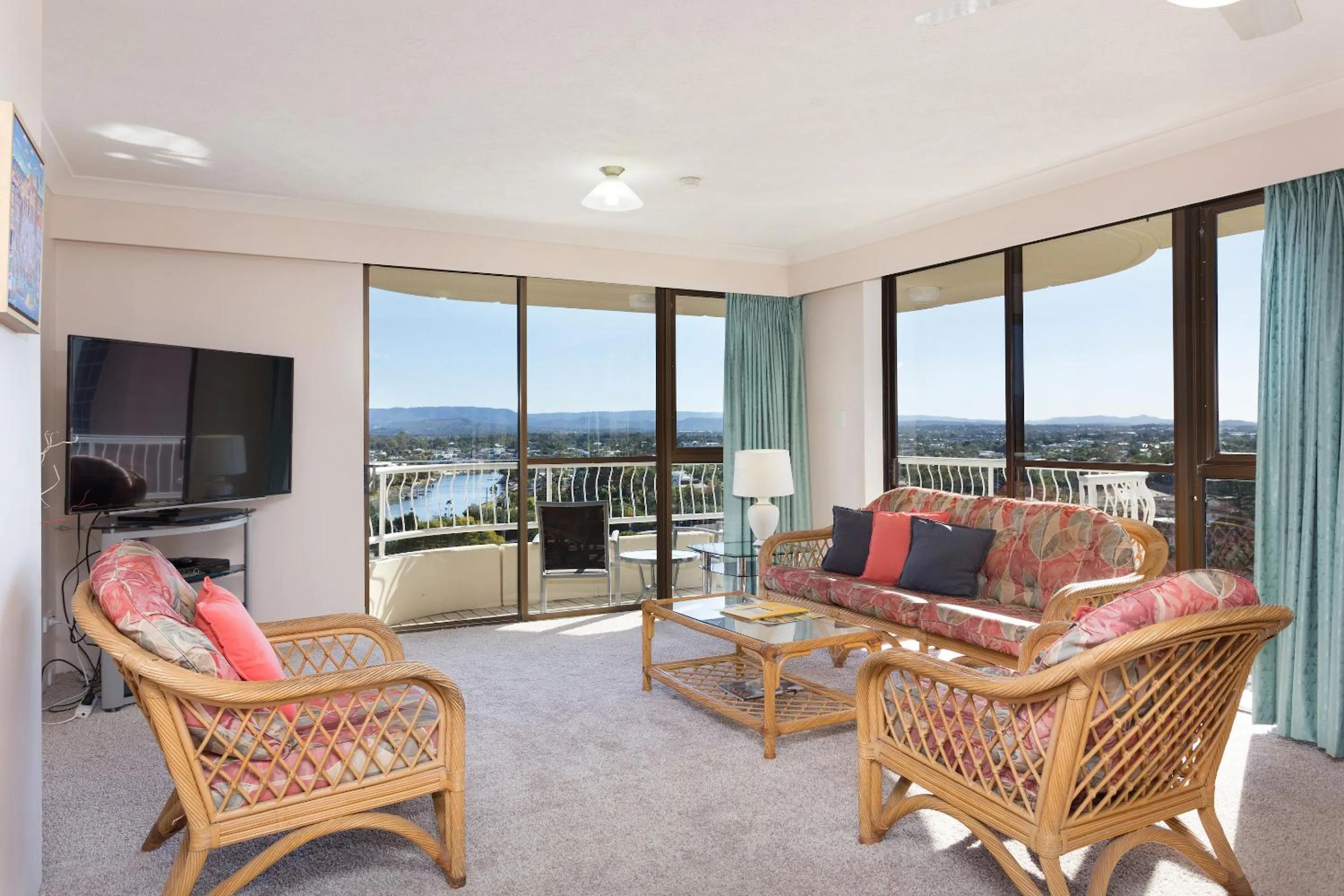 TV and multimedia in Capricornia Apartments