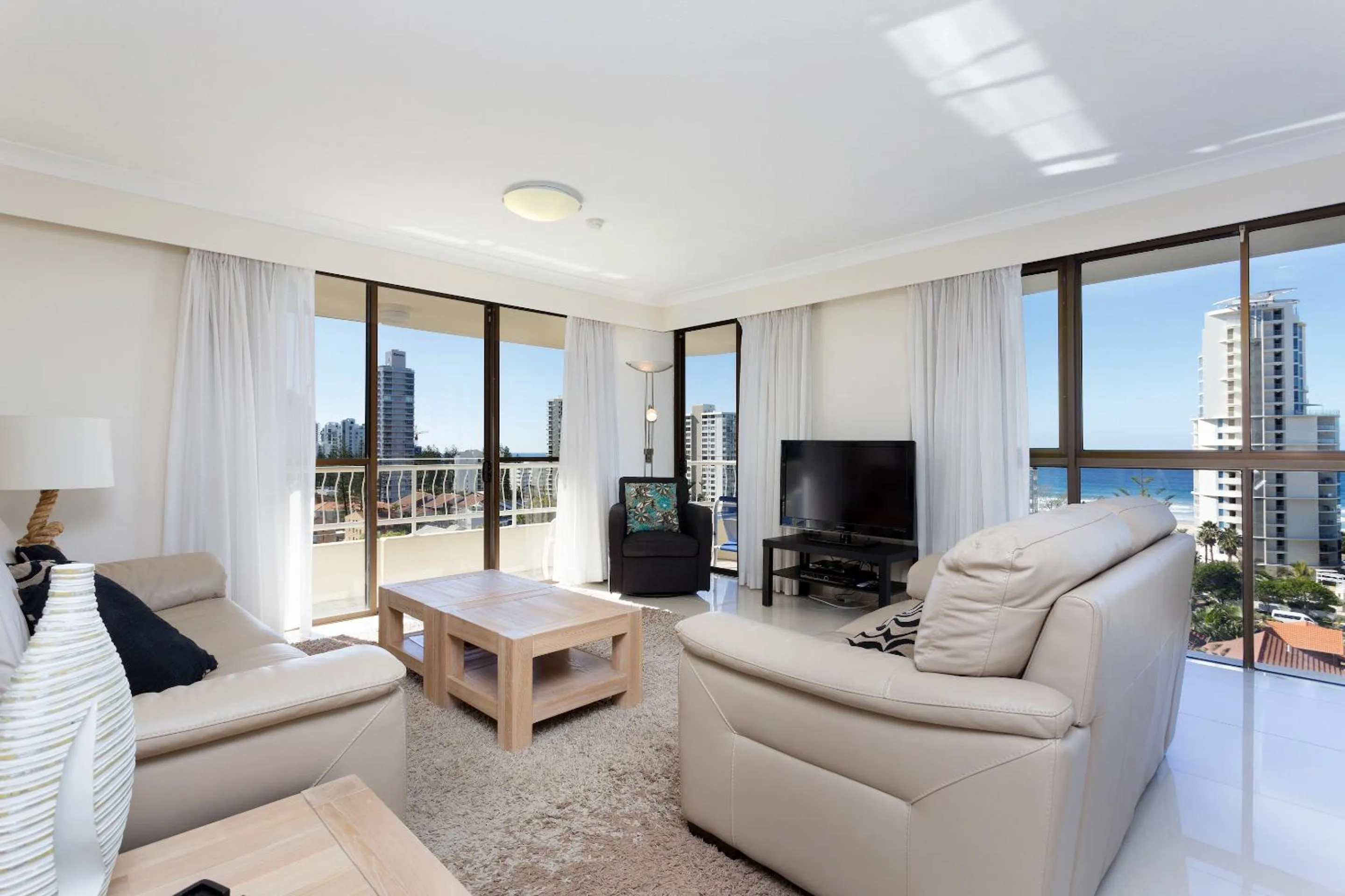 TV and multimedia in Capricornia Apartments