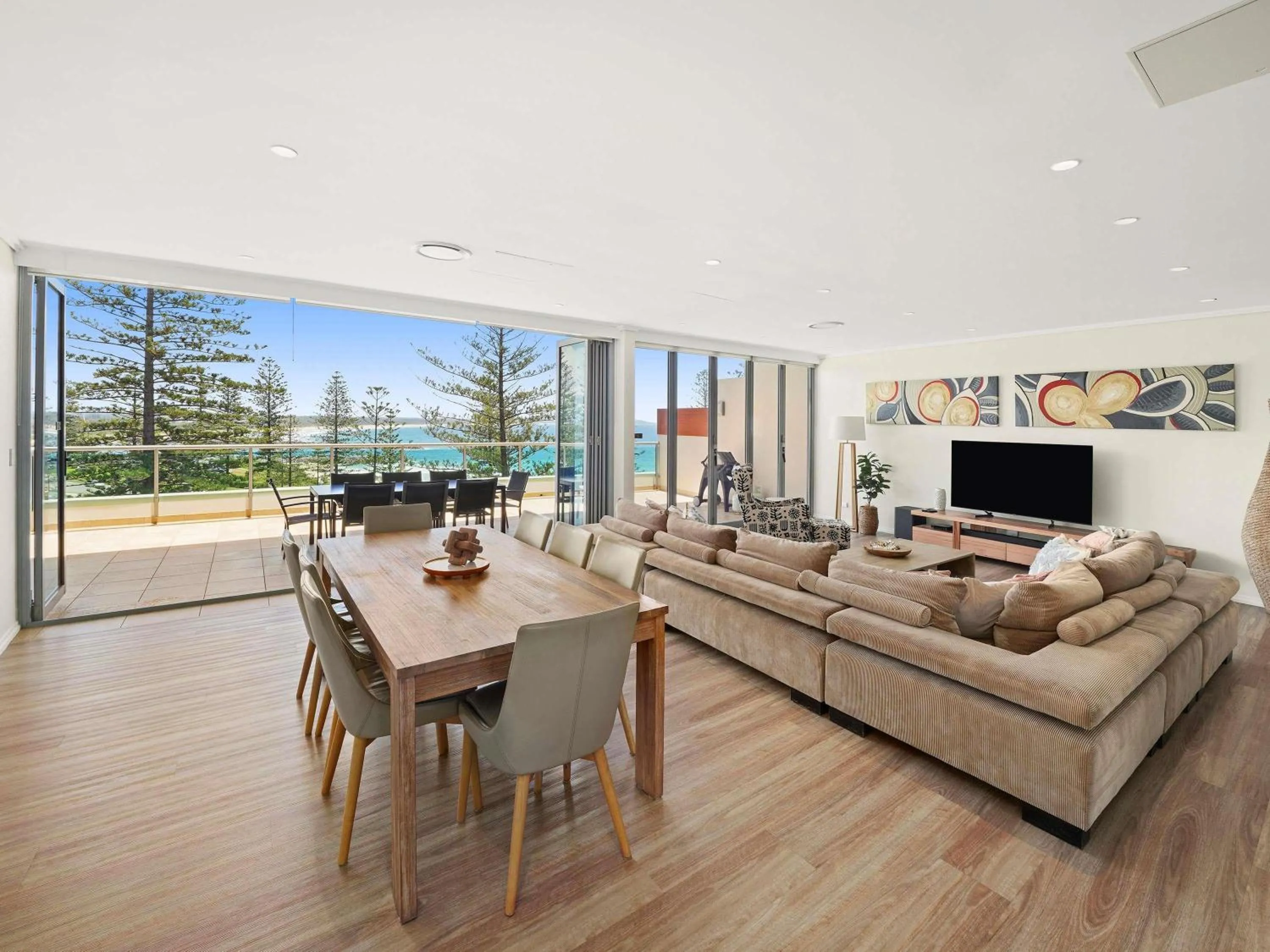 Bedroom in Mantra The Observatory