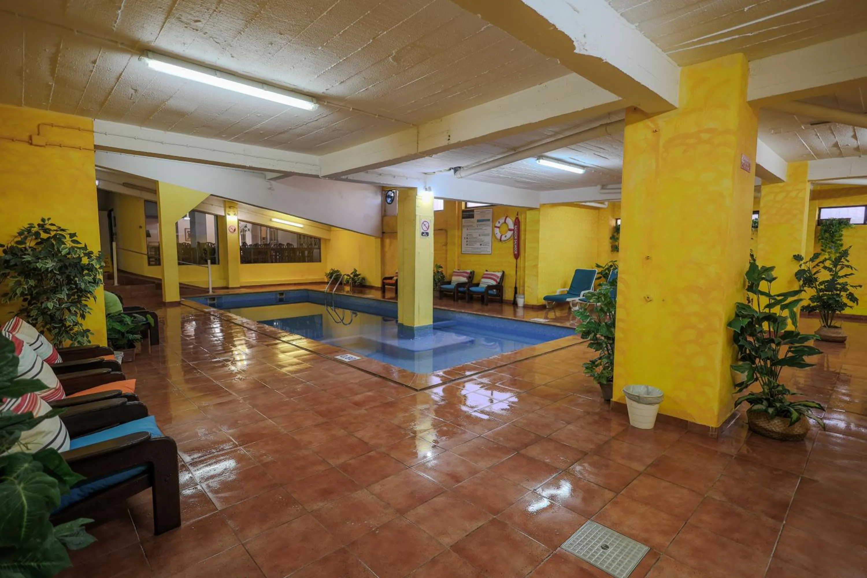 Swimming pool in Portimão Center Hotel by Umbral