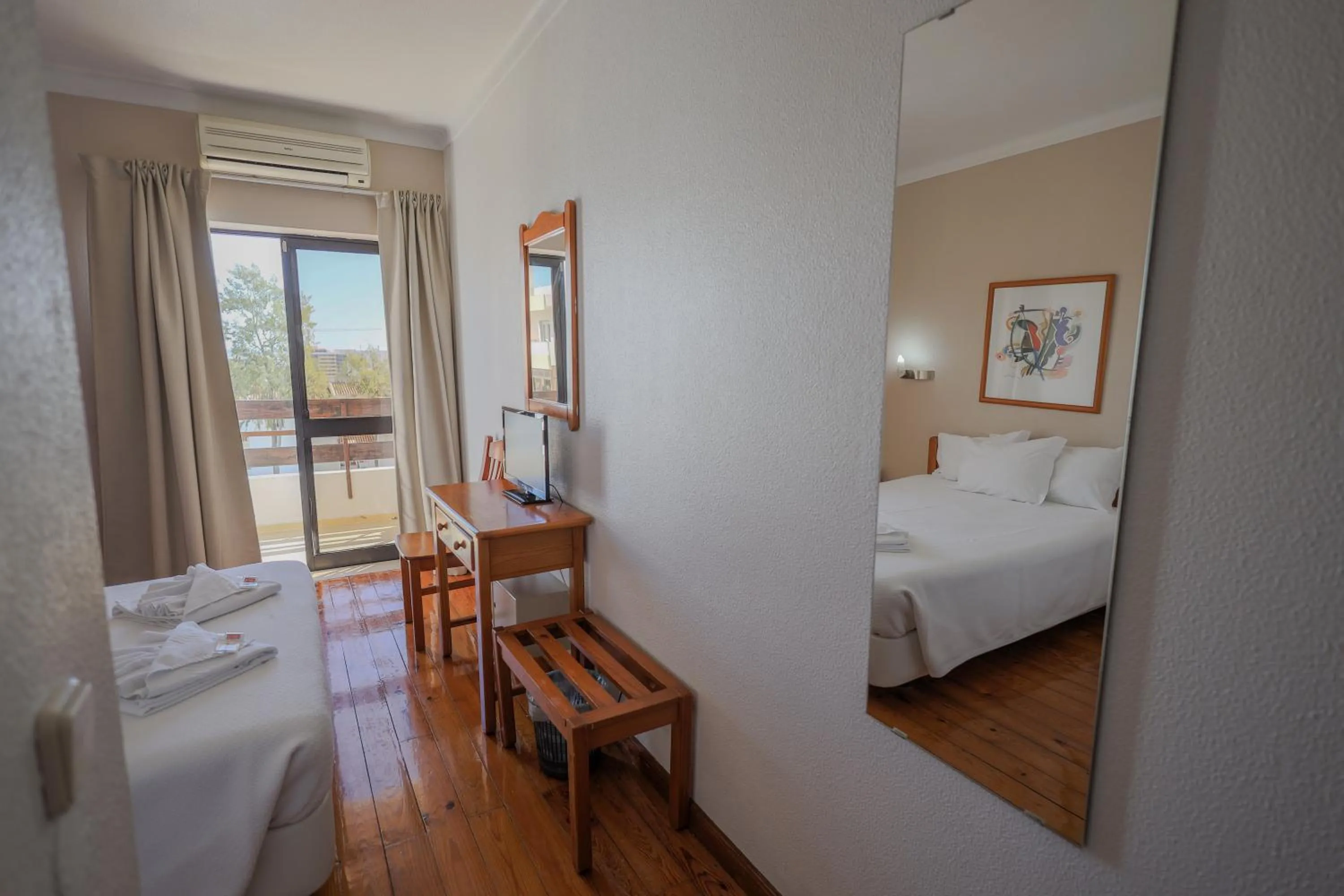 Bedroom, Bed in Portimão Center Hotel by Umbral