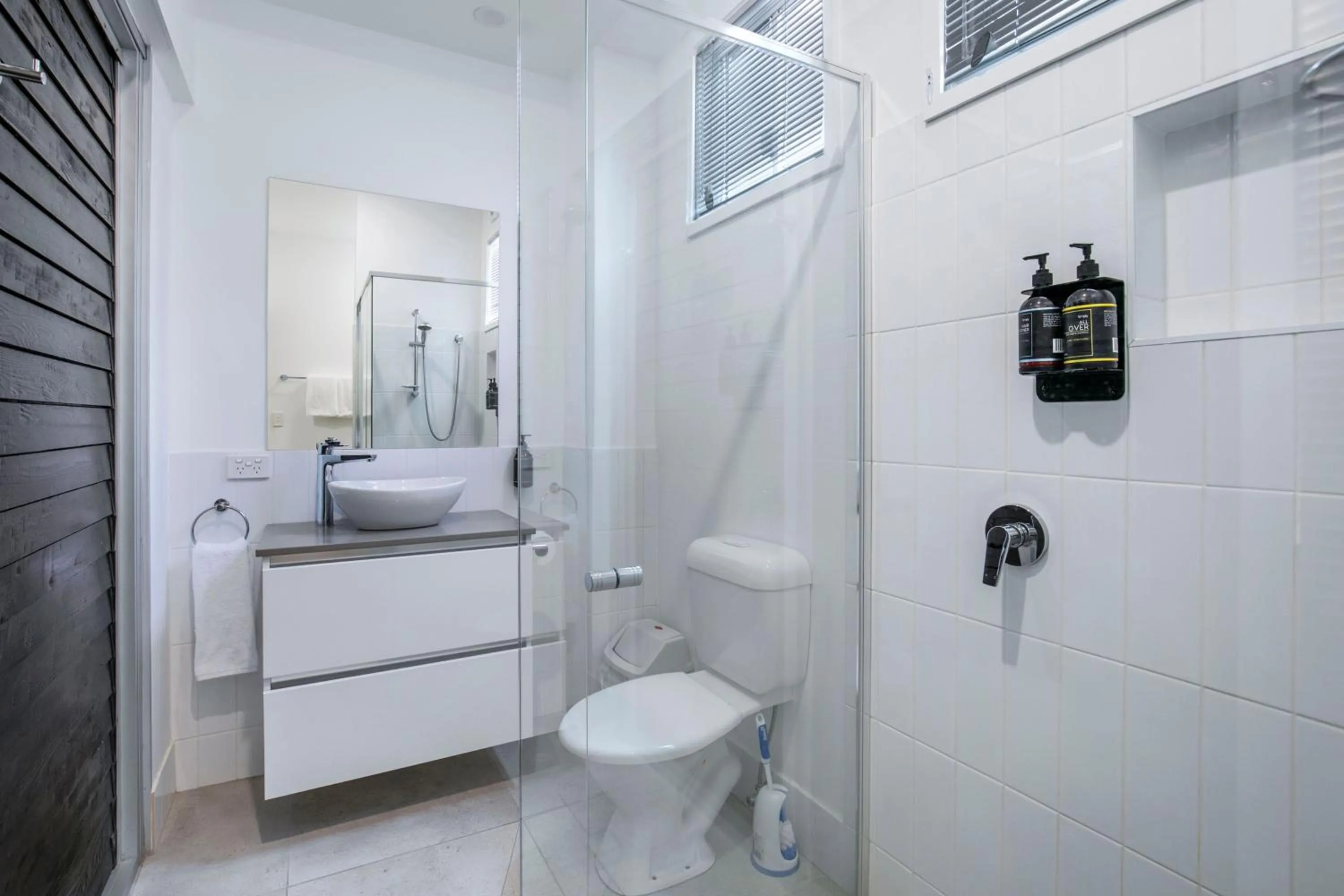 Comfort Inn & Apartments Northgate Airport