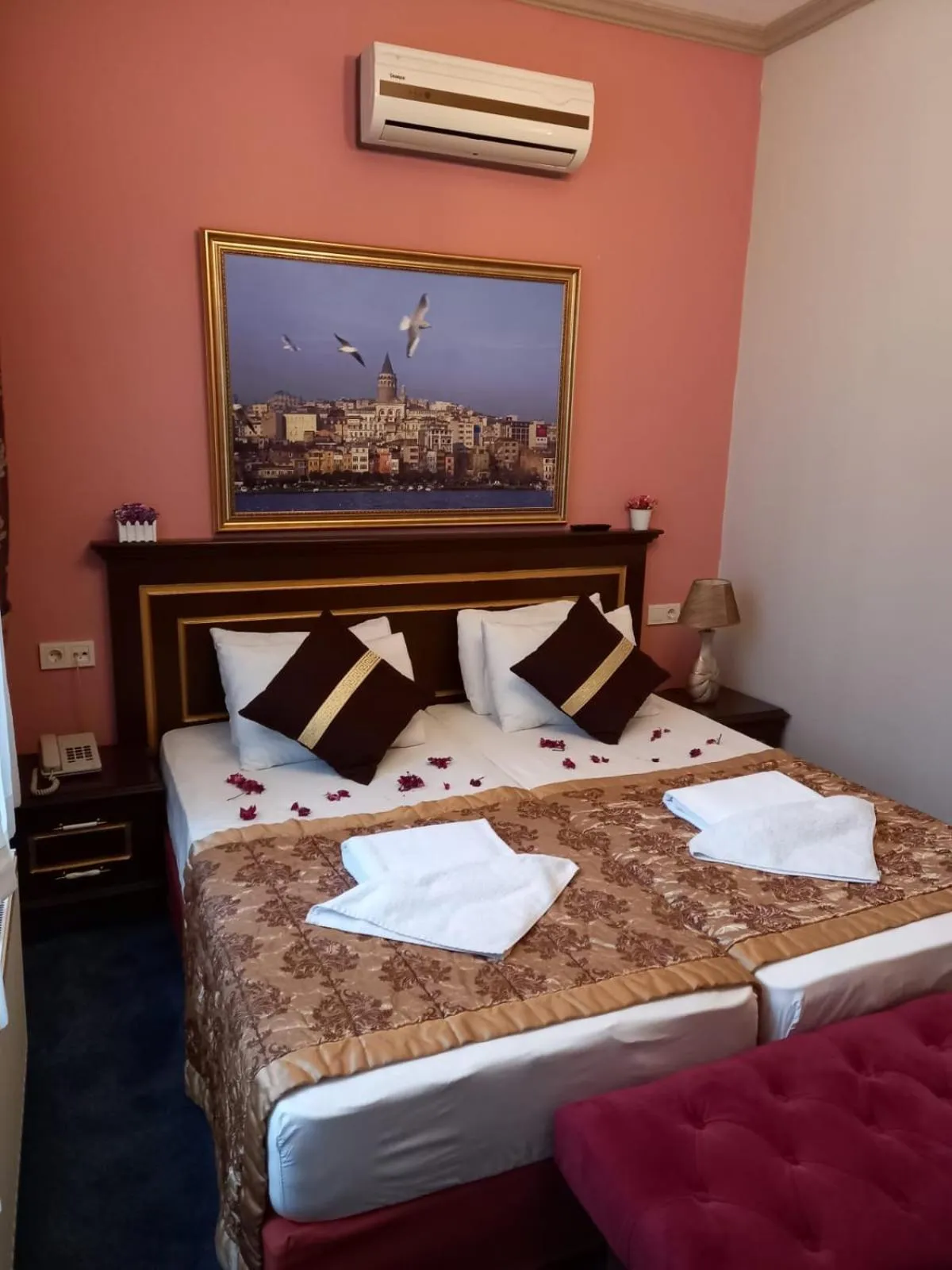 Bedroom, Bed in Emirhan Hotel, Sultanahmet