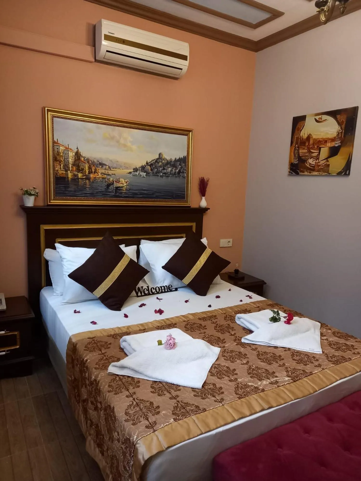 Bedroom, Bed in Emirhan Hotel, Sultanahmet