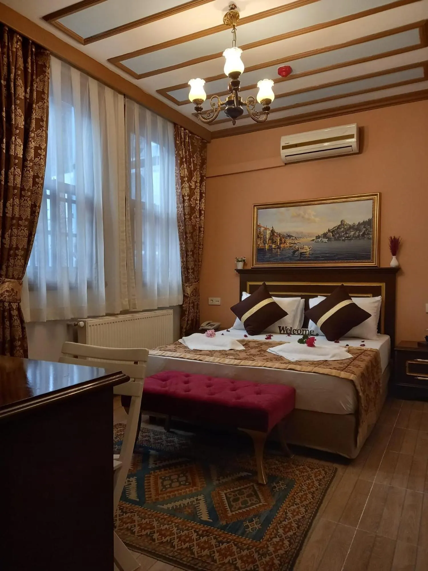 Bedroom, Bed in Emirhan Hotel, Sultanahmet