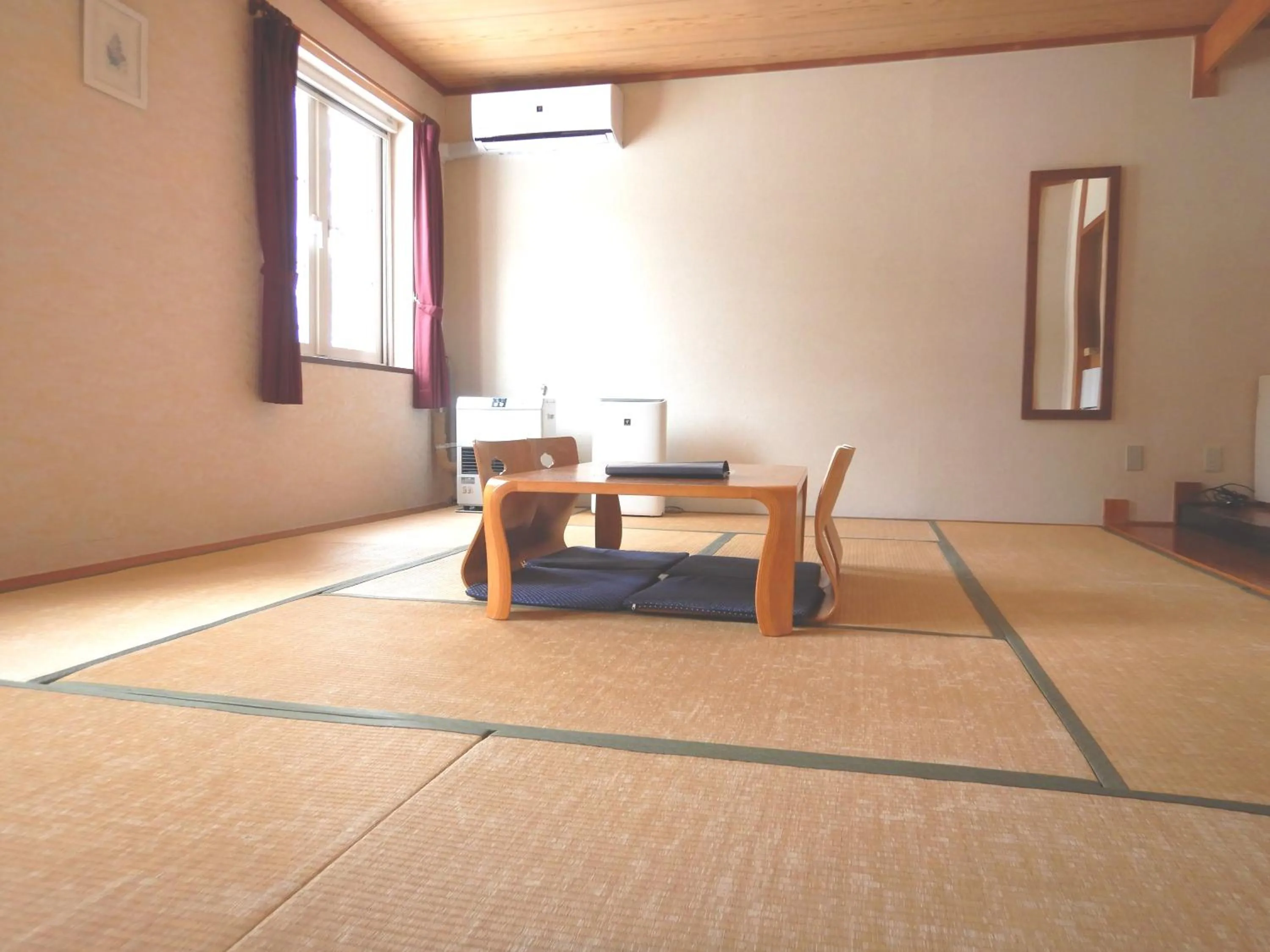 Photo of the whole room in Petit Hotel Gracey Tomamu